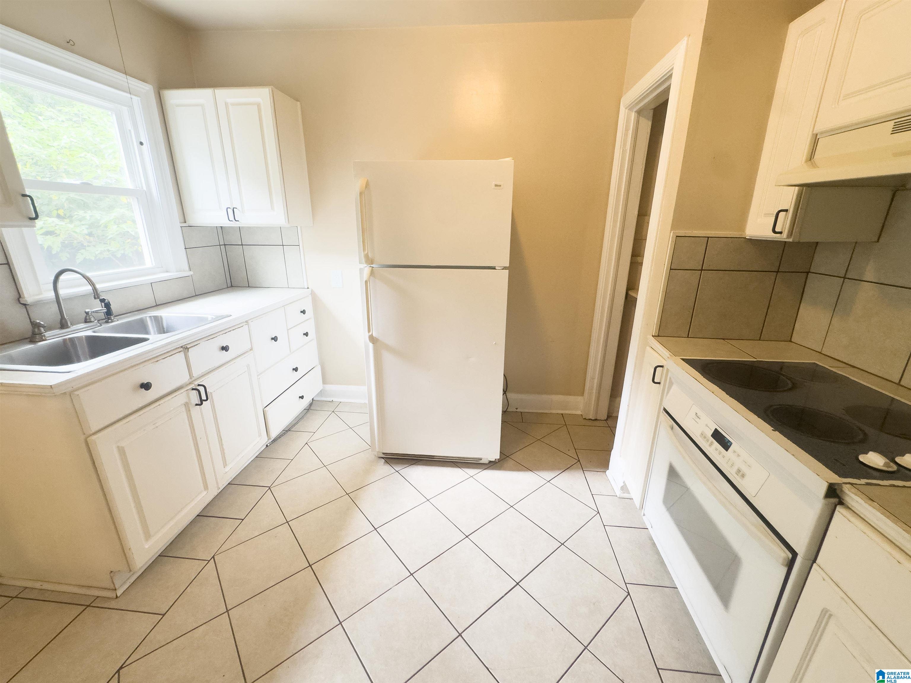 Photo 3 of Single family home for sale at 107 Pine St, Bessemer, AL 35023 | MLS# 21459842 | Listing updated on 2026-09-08