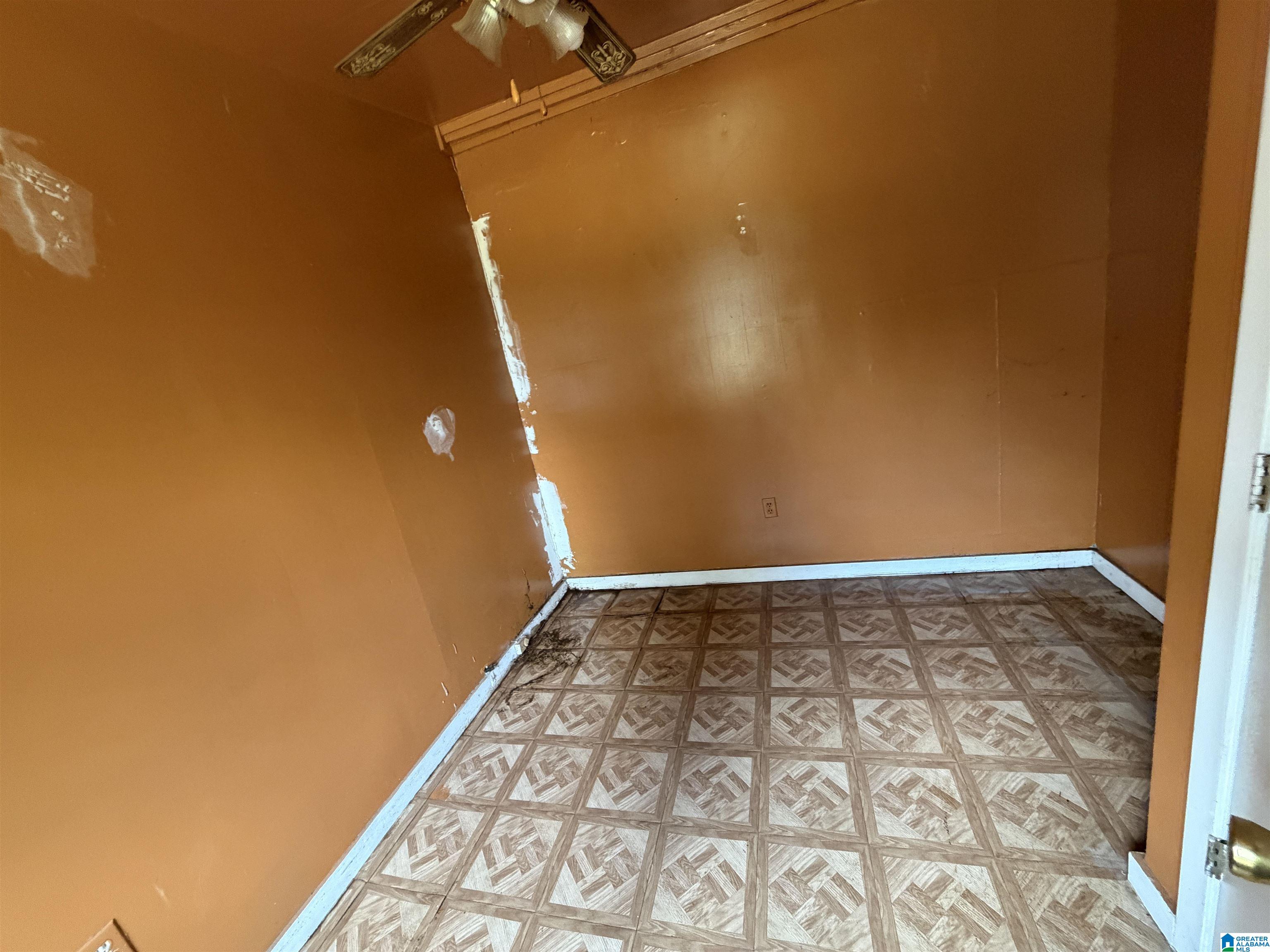 Photo 3 of Single family home for sale at 1624 32nd St Ensley, Birmingham, AL 35208 | MLS# 21459912 | Listing updated on 2026-09-03