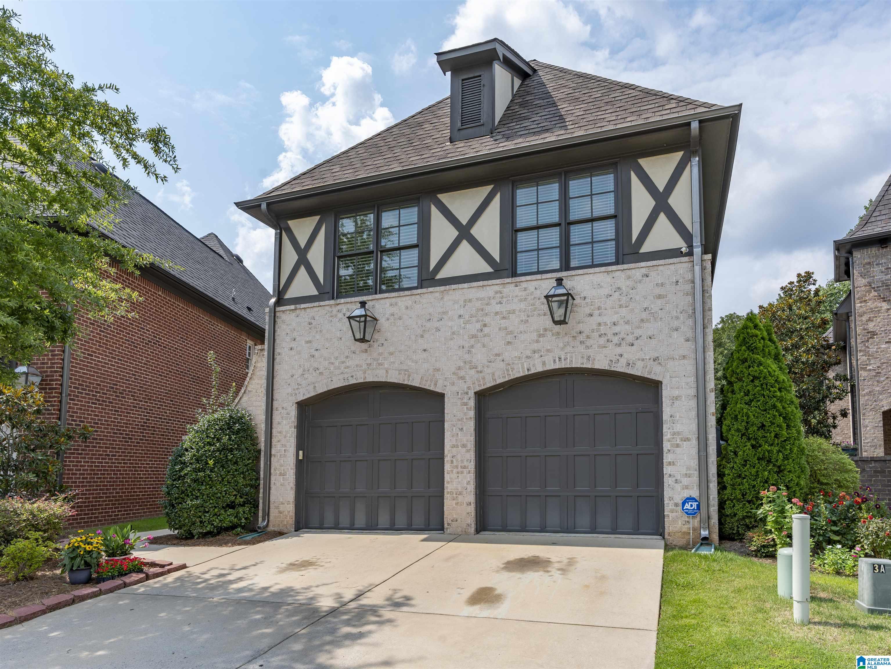 5552 NORTHRIDGE CIRCLE