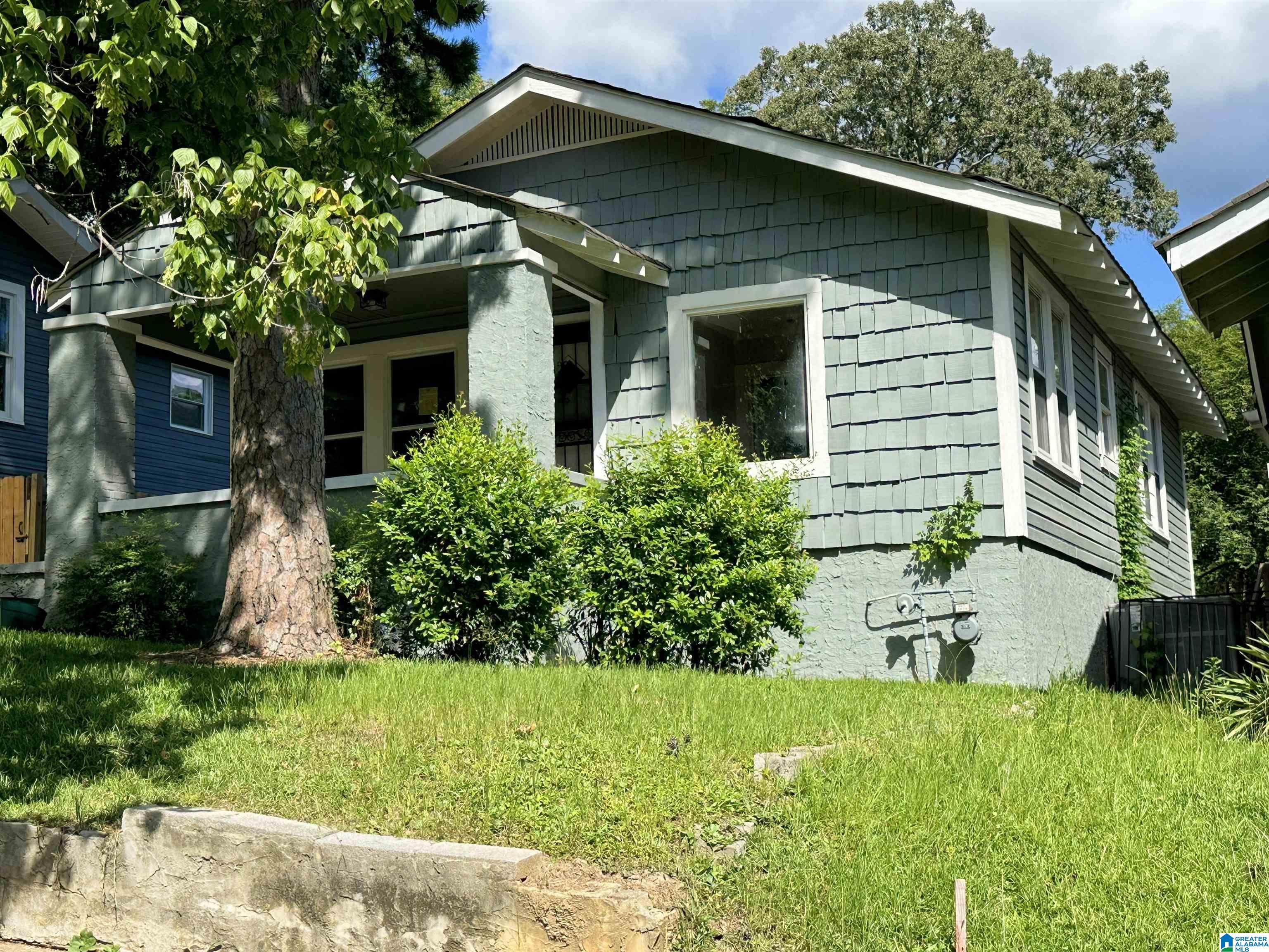 Photo 1 of Single family home for sale at 8033 5th Avenue S, Birmingham, AL 35206 | MLS# 21459928 | Listing updated on 2026-07-29