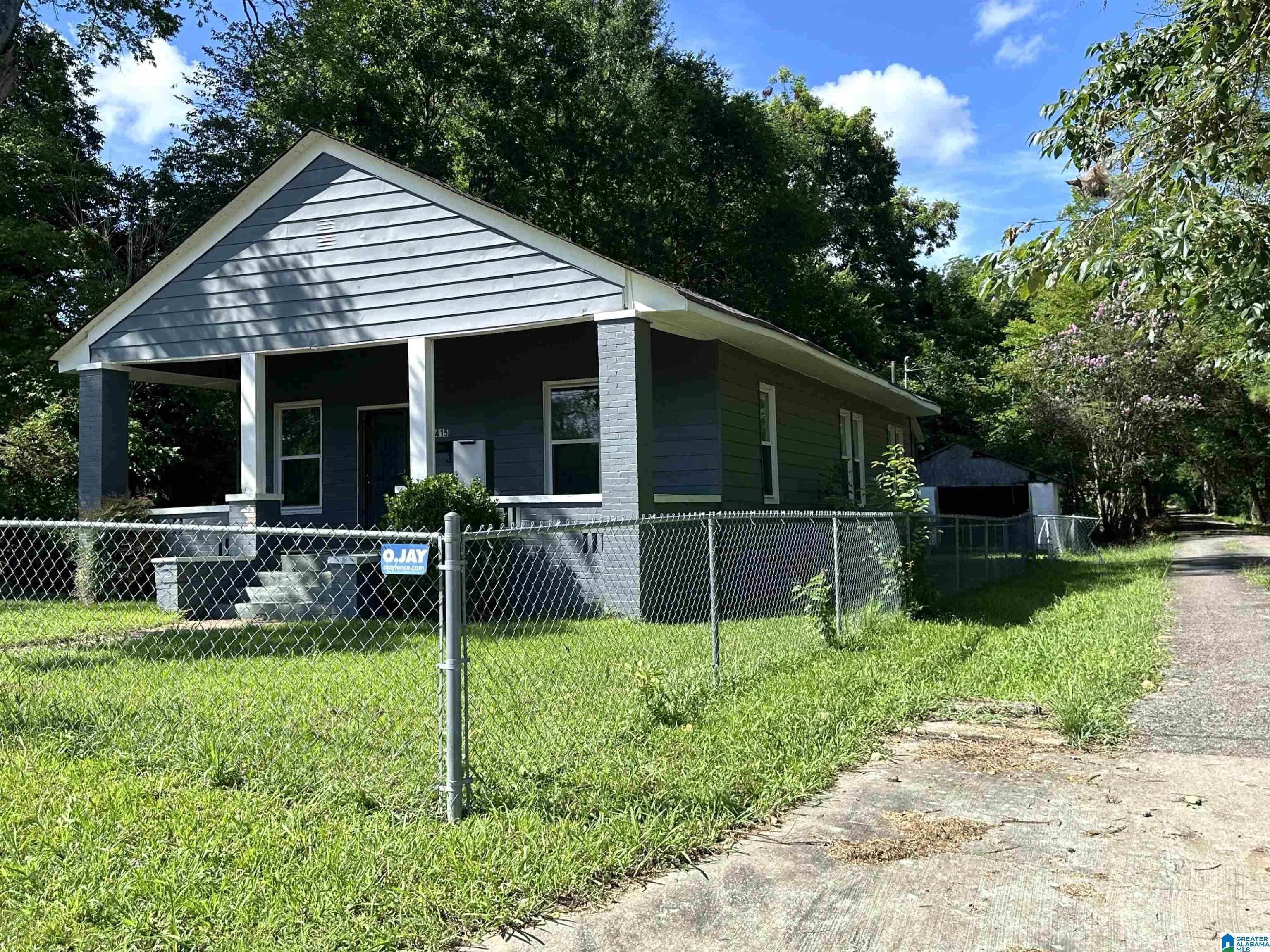 Photo 2 of Single family home for sale at 415 82nd Street N, Birmingham, AL 35206 | MLS# 21459929 | Listing updated on 2026-07-29