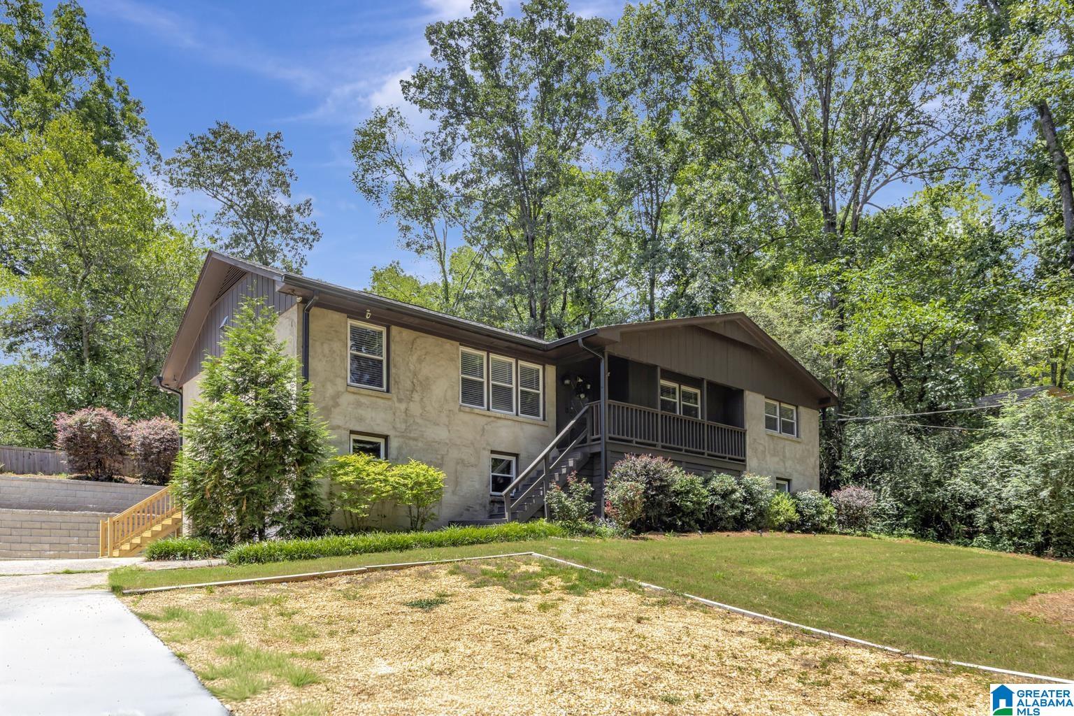 Photo 3 of Single family home for sale at 3536 Valley Cir, Vestavia, AL 35243 | MLS# 21459945 | Listing updated on 2026-09-14