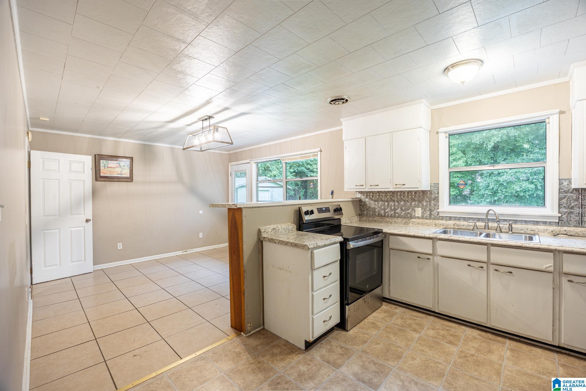 5th image of 700 8Th Avenue Ne, Jacksonville, AL 36265 | MLS# 21460029
