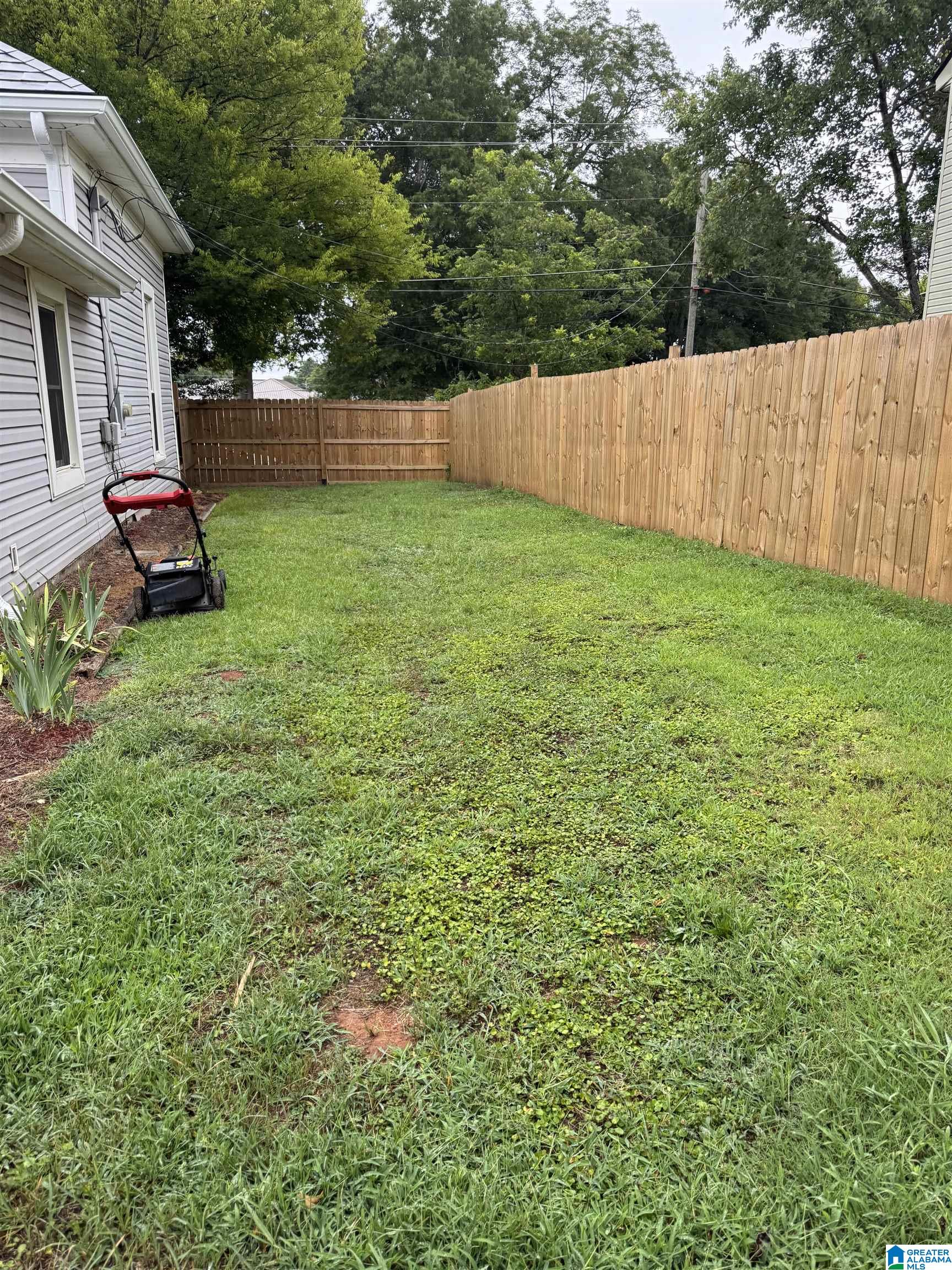 Photo 25 of Single family home for sale at 200 W Oak St, Oxford, AL 36203 | MLS# 21460042 | Listing updated on 2026-08-17