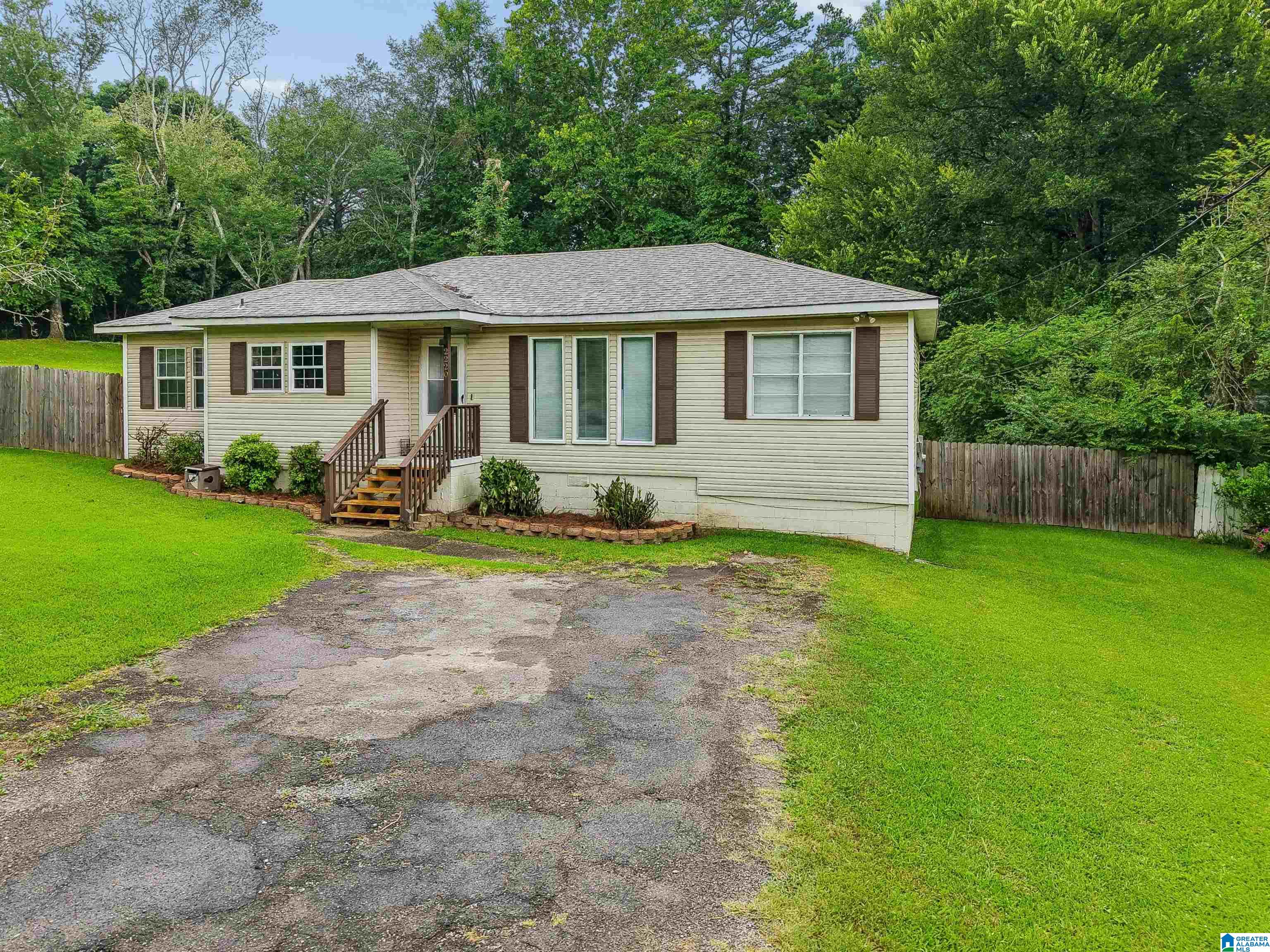 image of 2220 Nw 1st Street, Center Point, AL 35215 | MLS# 21460043
