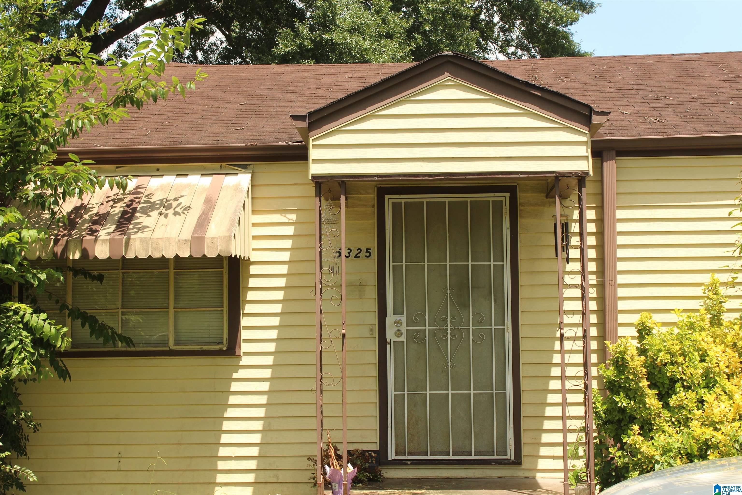 Photo 1 of Single family home for sale at 5325 Ct Q, Birmingham, AL 35208 | MLS# 21460054 | Listing updated on 2026-07-25