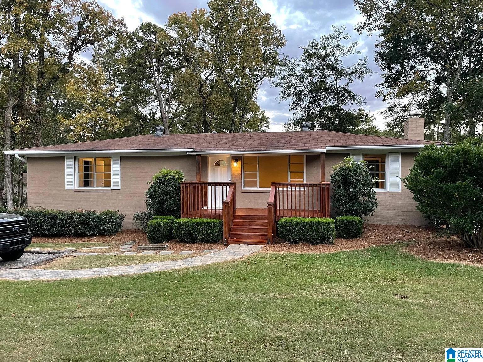 Photo 1 of Single family home for sale at 2627 Valleydale Rd, Birmingham, AL 35244 | MLS# 21460088 | Listing updated on 2026-08-26