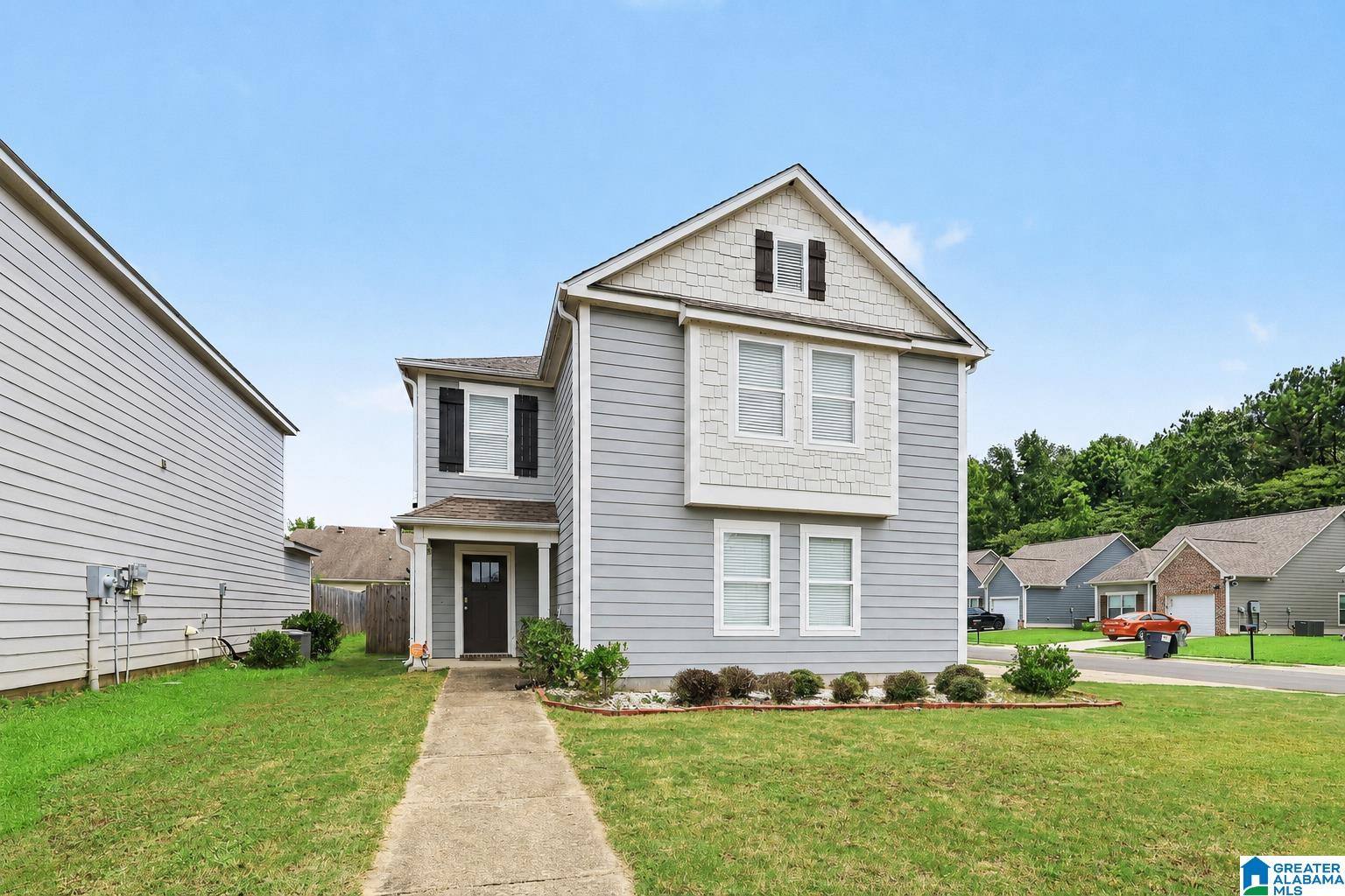 Photo 2 of Single family home for sale at 1005 Hawthorn Ln, Odenville, AL 35120 | MLS# 21460112 | Listing updated on 2026-09-09