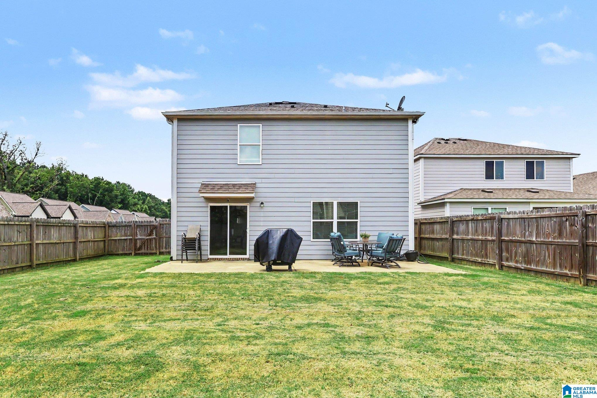 Photo 3 of Single family home for sale at 1005 Hawthorn Ln, Odenville, AL 35120 | MLS# 21460112 | Listing updated on 2026-09-09