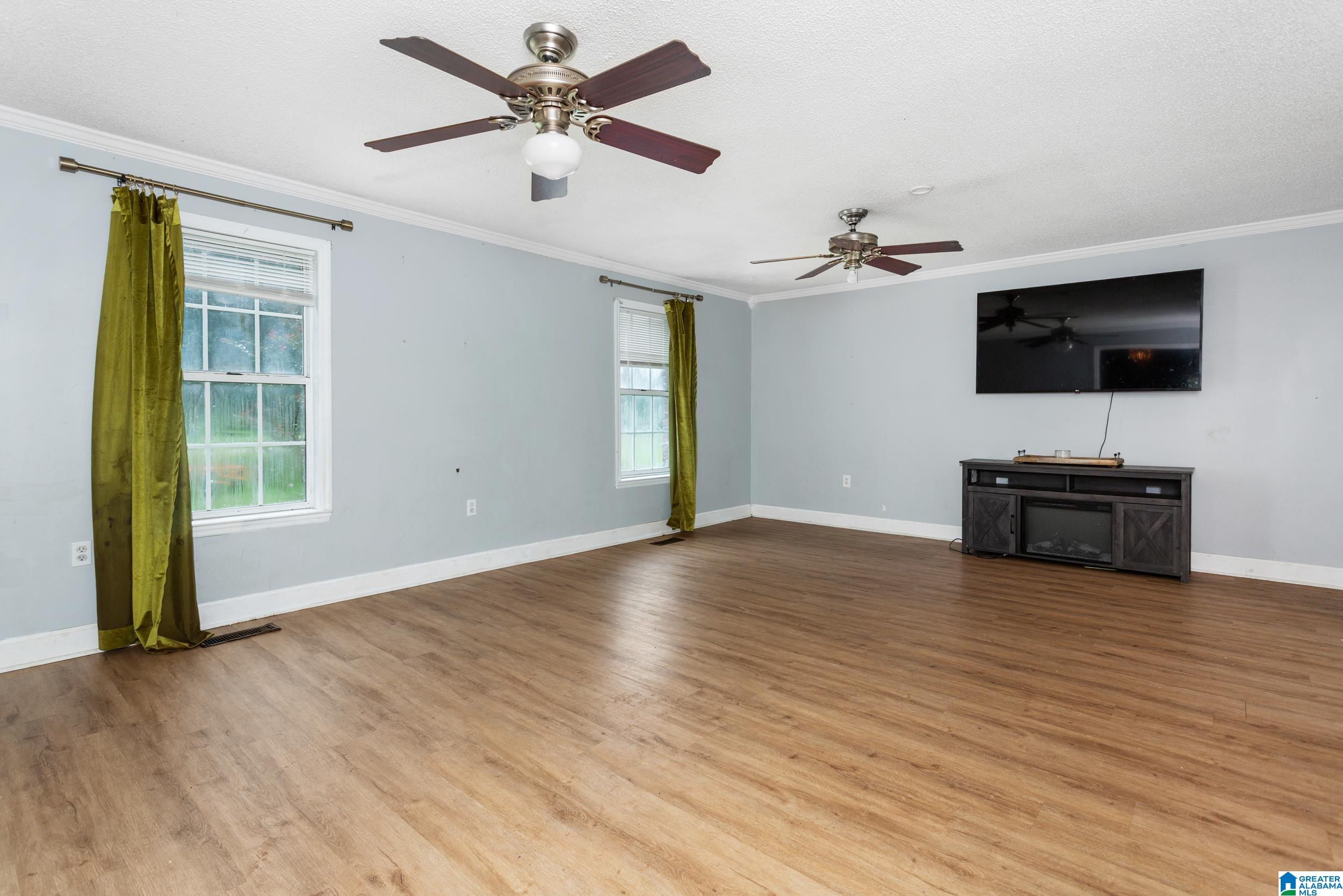2nd image of 314 Casey Dr, Gadsden, AL 35903 | MLS# 21460125