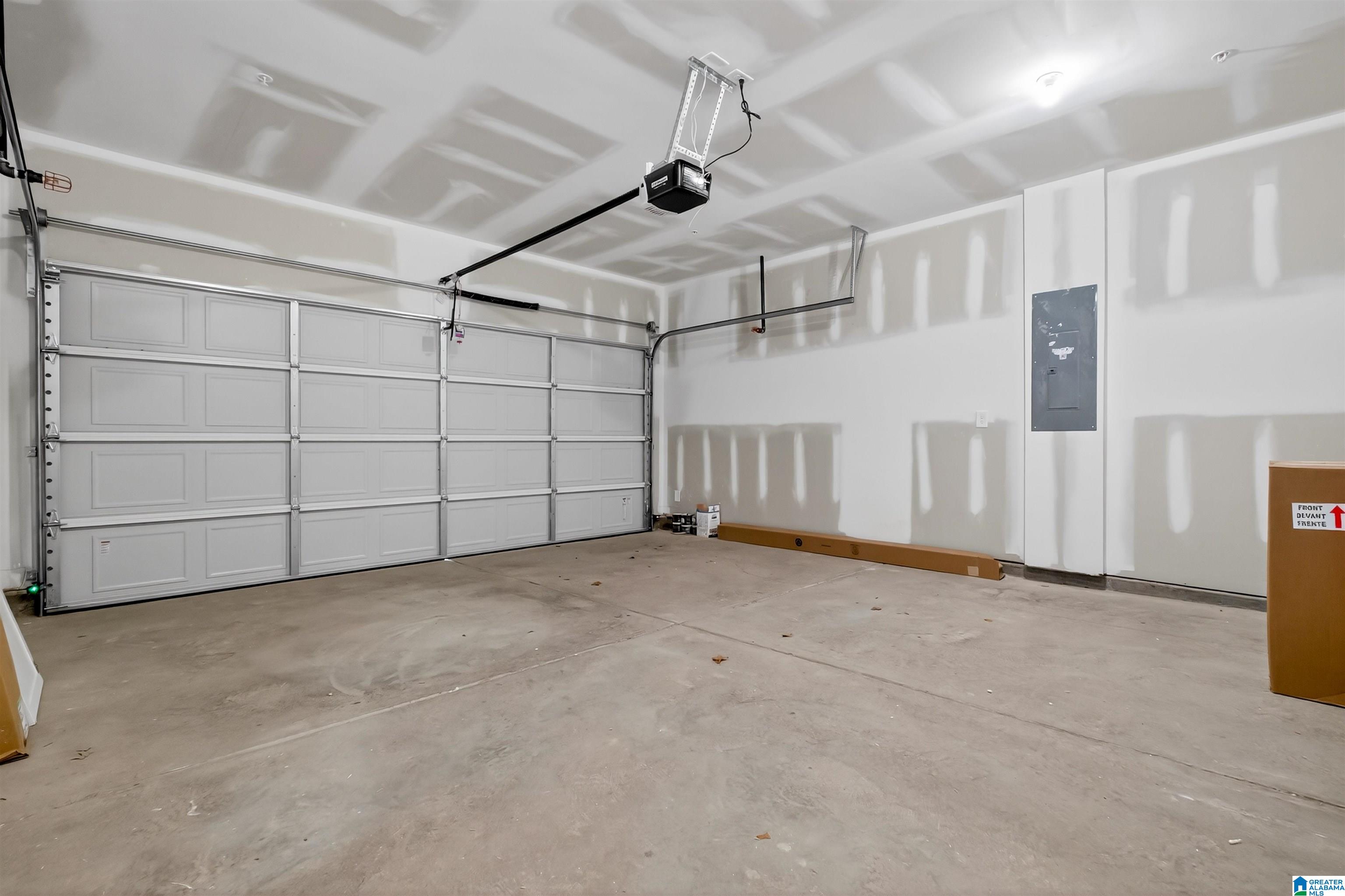 4th image of 4514 Village Springs Square #6, Fultondale, AL 35068 | MLS# 21460127
