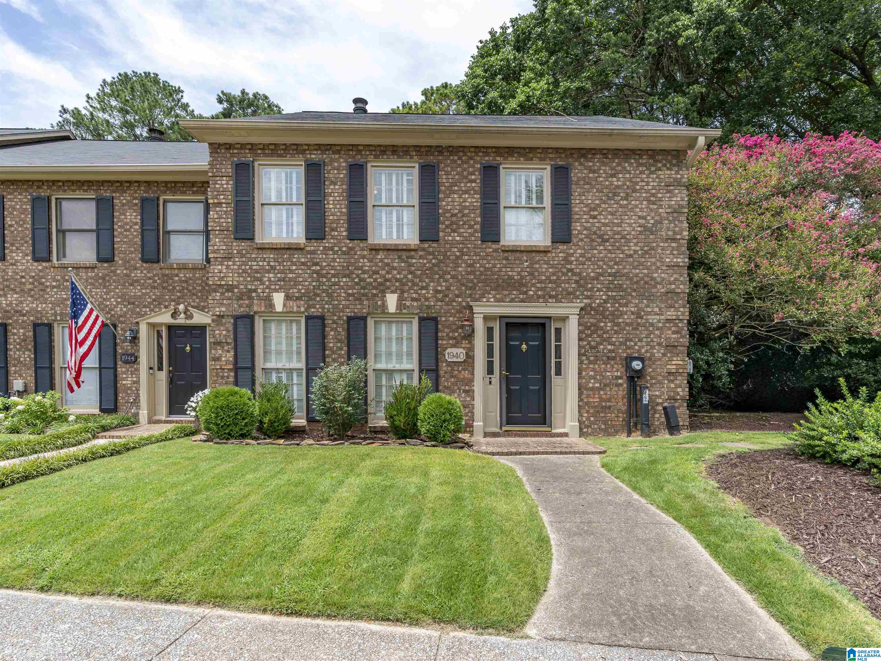 2nd image of 1940 Mountain Laurel Lane, Hoover, AL 35244 | MLS# 21460145