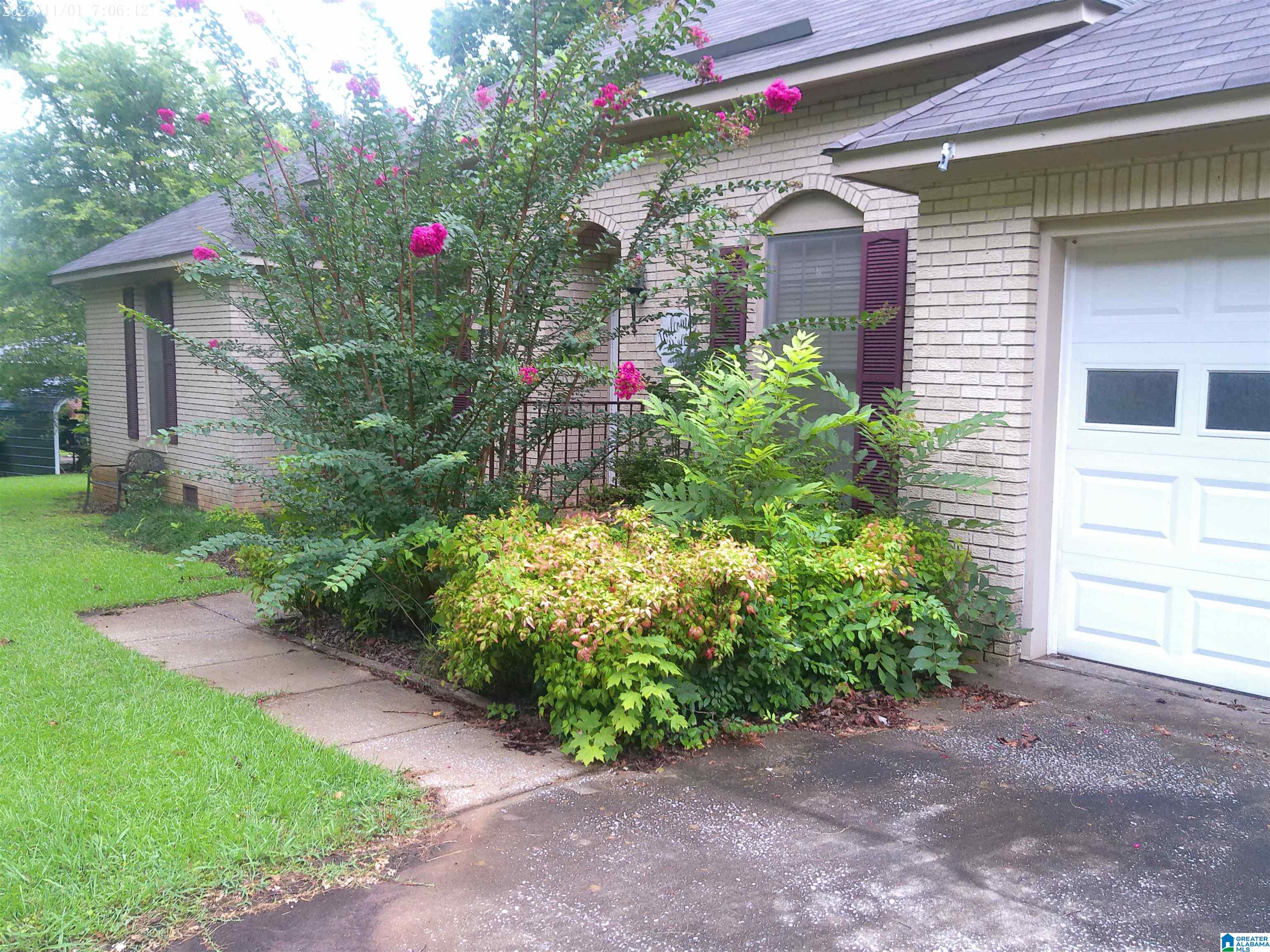 2nd image of 615 Pinecrest Road, Sylacauga, AL 35150 | MLS# 21460159