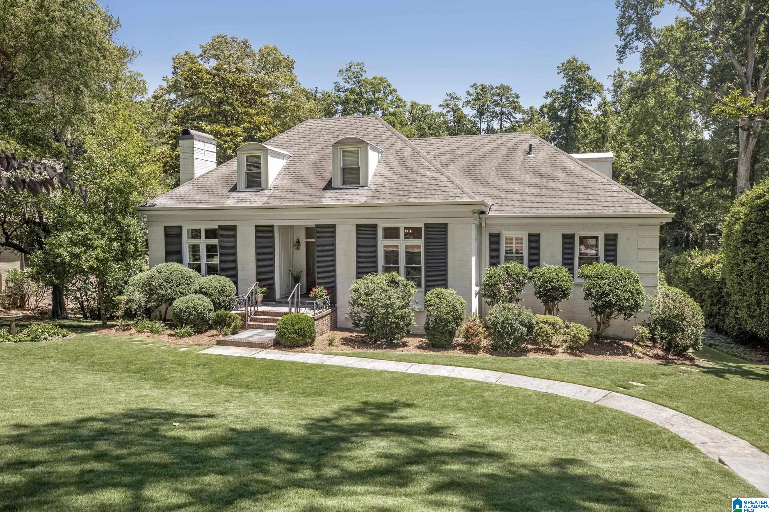 3rd image of 3030 Overhill Road, Mountain Brook, AL 35223 | MLS# 21460161