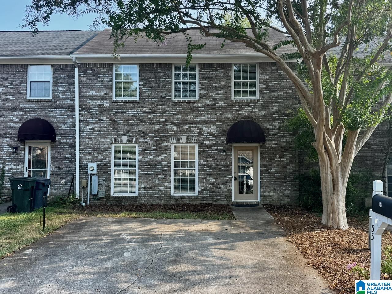 Townhouse for sale at 155 Chase Crk Cir, PELHAM, AL 35124 | MLS# 21460171
