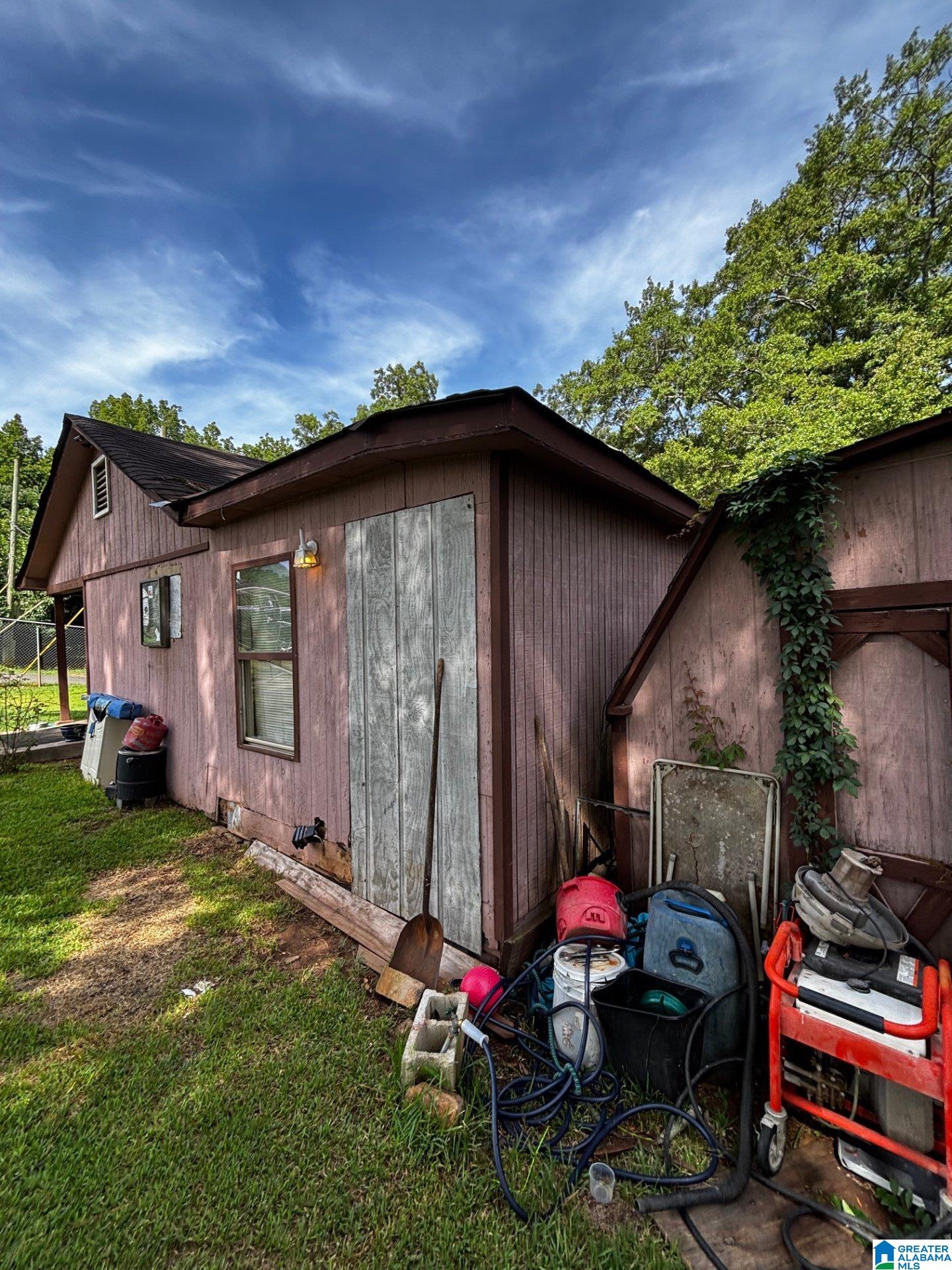 Photo 1 of Single family home for sale at 5466 Sw Jefferson Ave, Birmingham, AL 35221 | MLS# 21460183 | Listing updated on 2026-07-29
