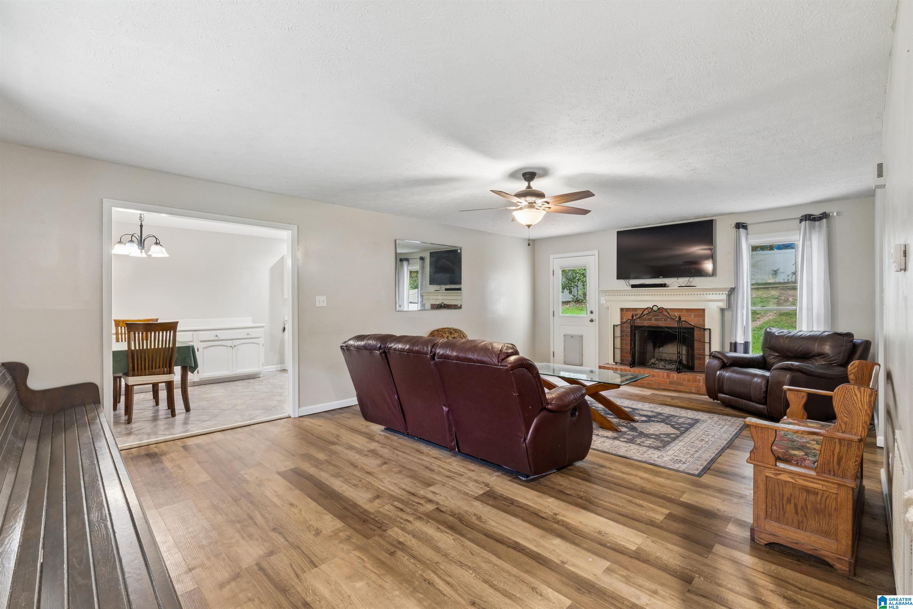 2nd image of 3215 Berkley Hills Dr W, Gadsden, AL 35907 | MLS# 21460242