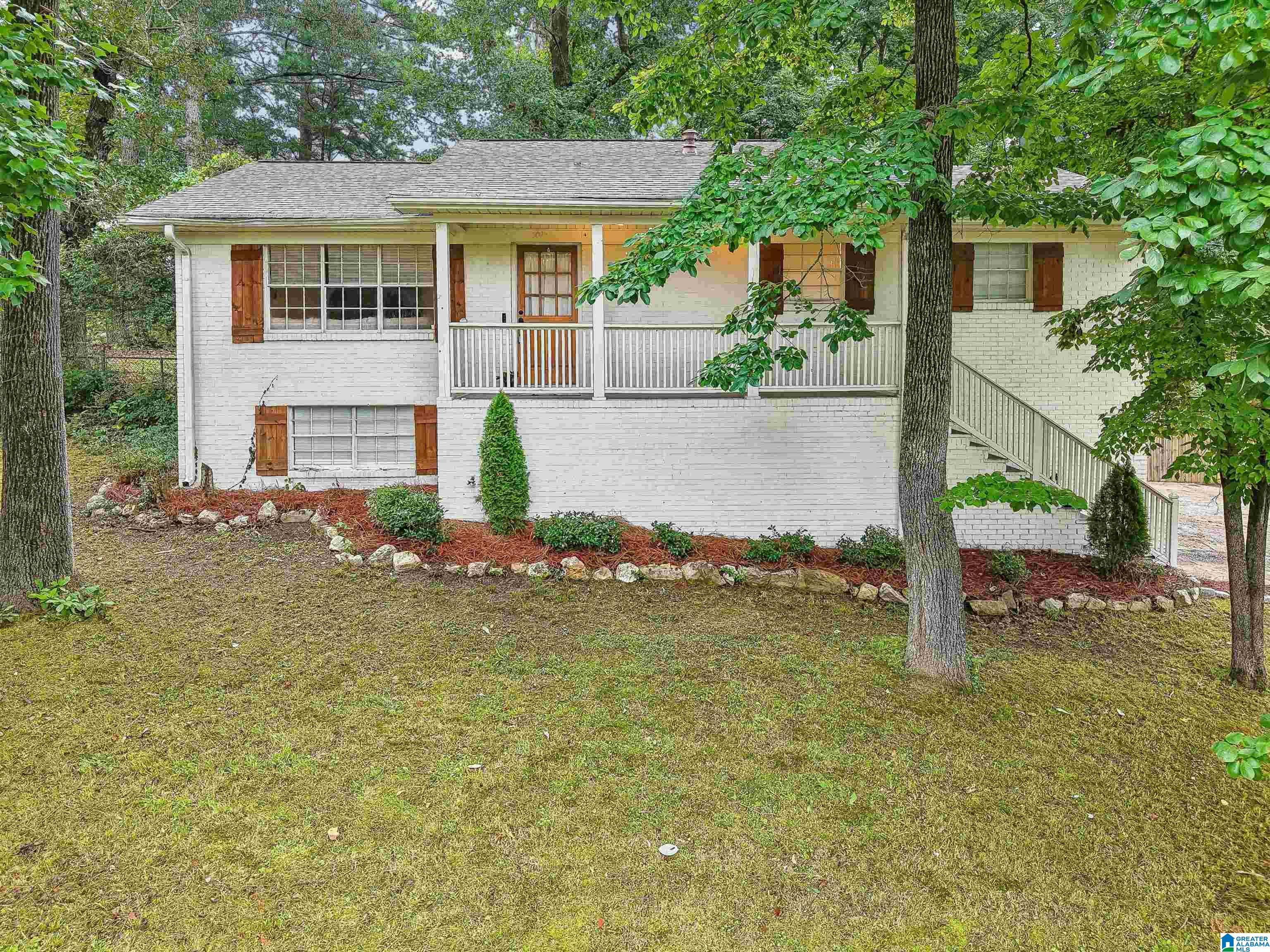 Photo 1 of Sale Pending at 509 Lynnwood Cir, Birmingham, AL 35217 | MLS# 21460248 | Listing updated on 2026-09-17
