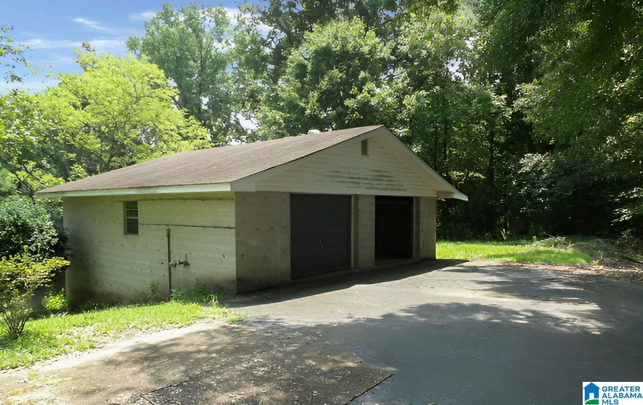 5th image of 5000 Pine Dr, Bessemer, AL 35023 | MLS# 21460251