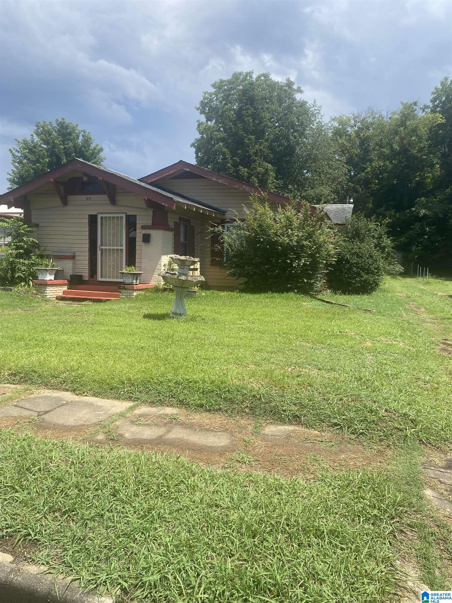 Photo 1 of Single family home for sale at 833 Mcmillon Ave, Birmingham, AL 35211 | MLS# 21460253 | Listing updated on 2026-07-29