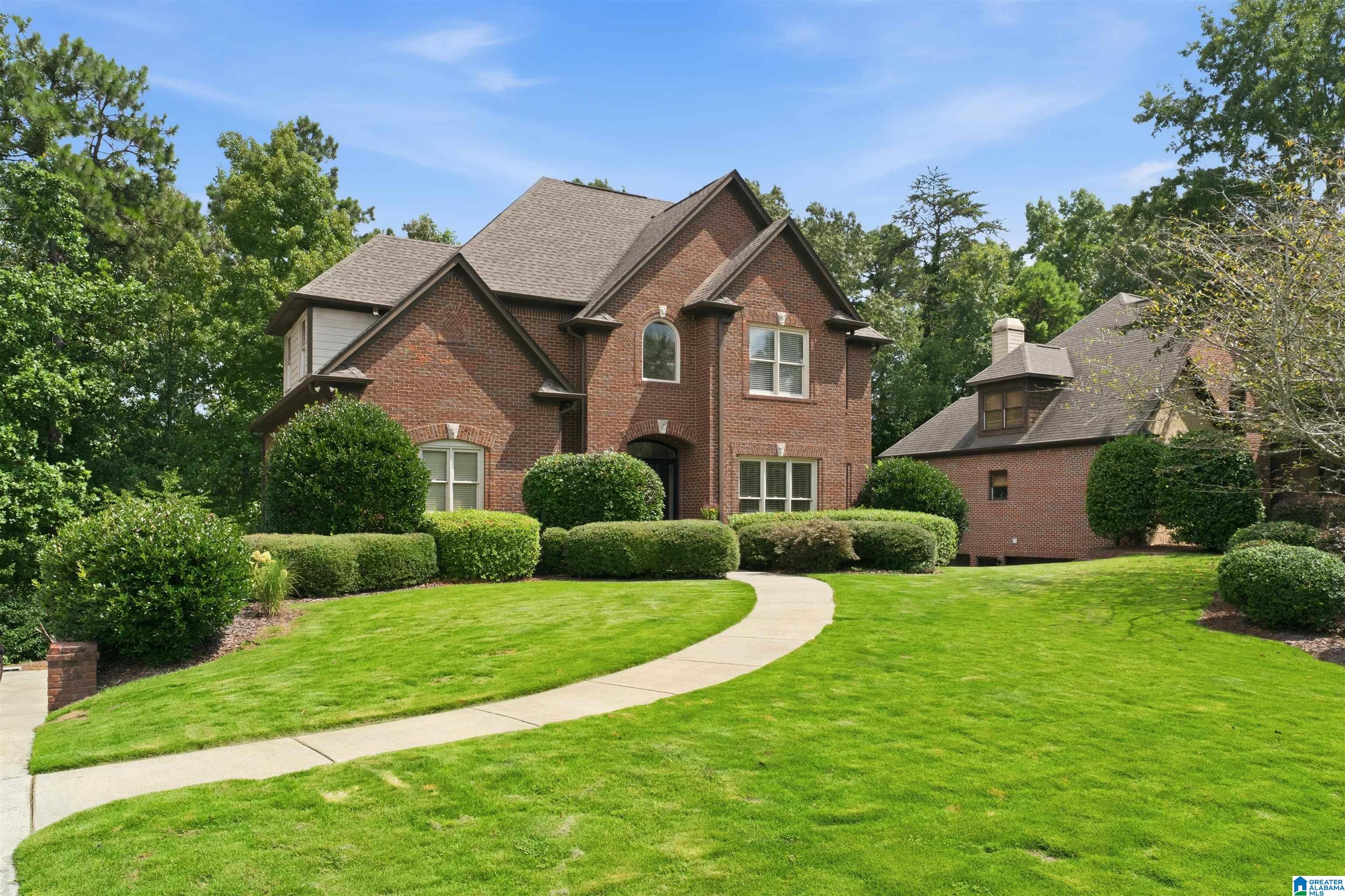 Photo 1 of Single family home for sale at 534 Highland Park Cir, Birmingham, AL 35242 | MLS# 21460269 | Listing updated on 2026-09-11