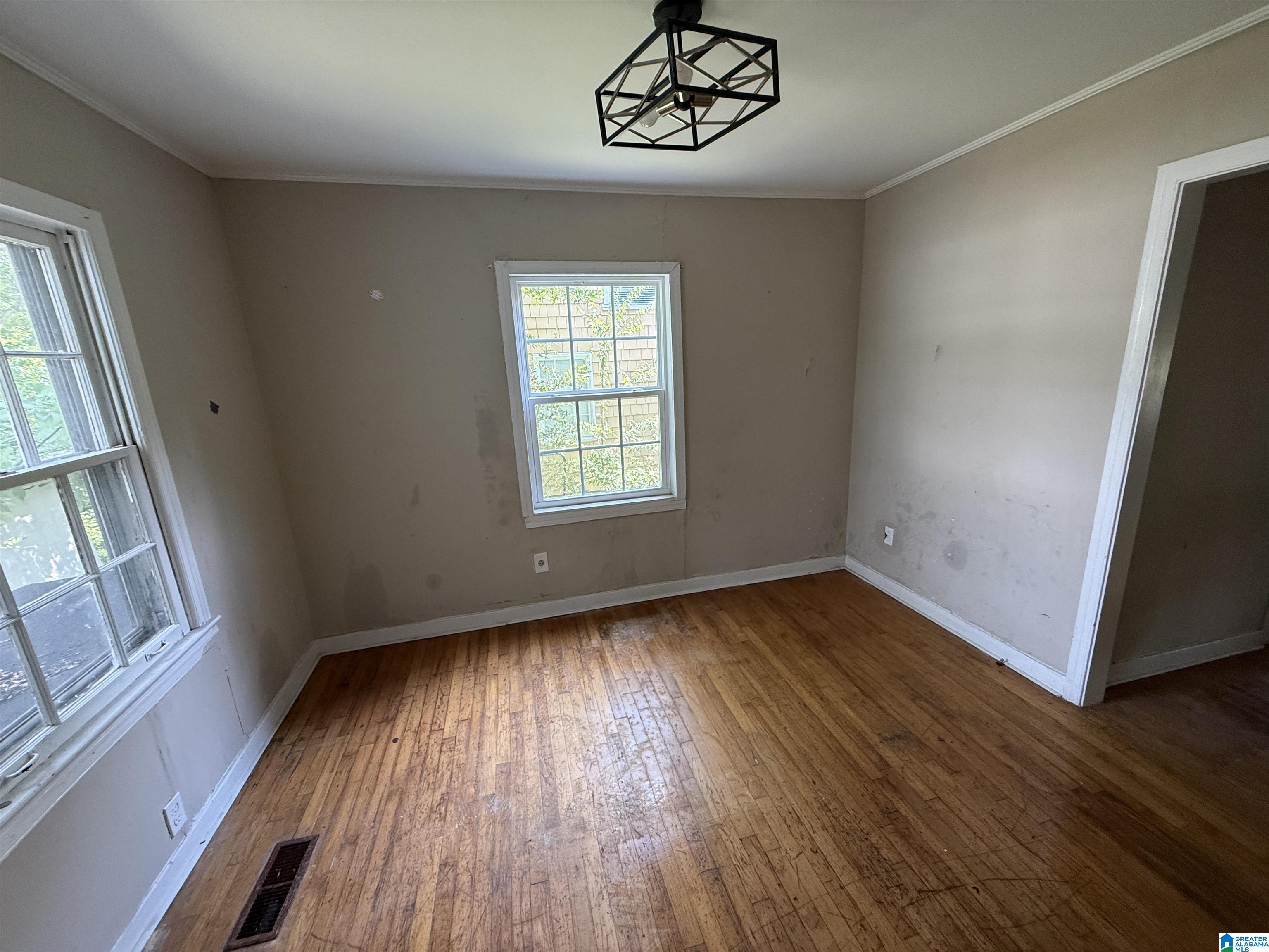 Photo 3 of Single family home for sale at 5513 Court O, Birmingham, AL 35208 | MLS# 21460271 | Listing updated on 2026-09-01