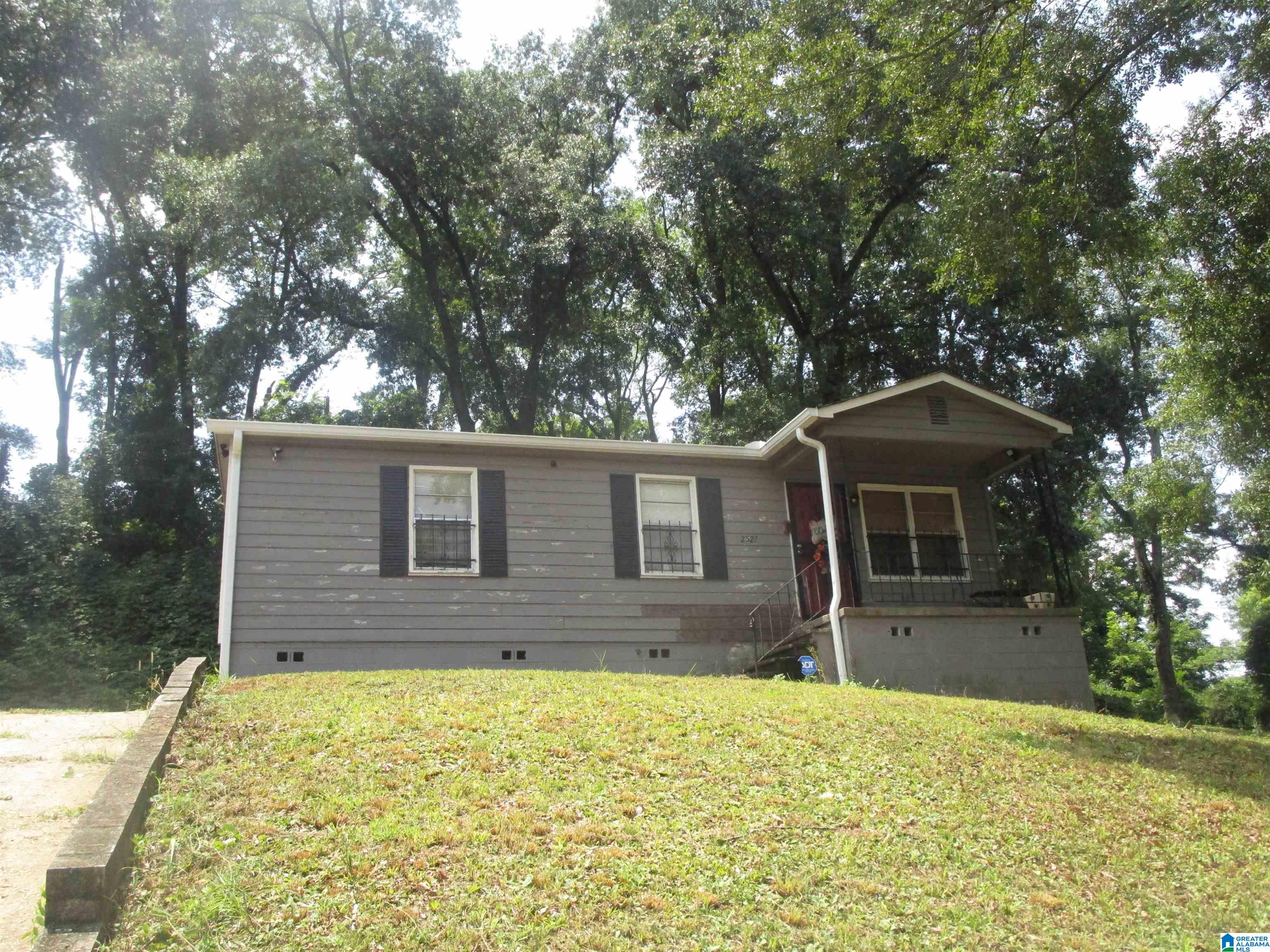 Photo 2 of Sale Pending at 2527 21st St Ensley, Birmingham, AL 35208 | MLS# 21460302 | Listing updated on 2026-07-30