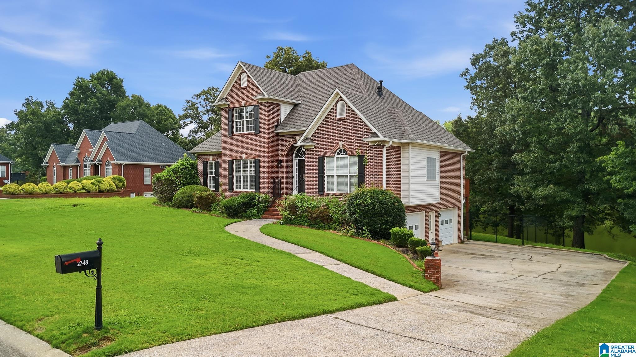 3rd image of 2748 Oakleaf Circle, Helena, AL 35022 | MLS# 21460309