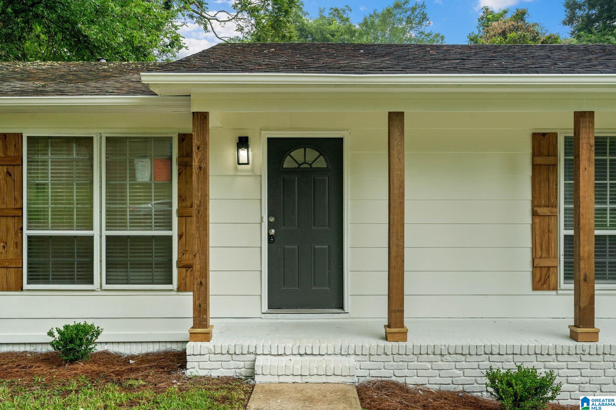 2nd image of 1327 Ridgewood Dr, Moody, AL 35004 | MLS# 21460317