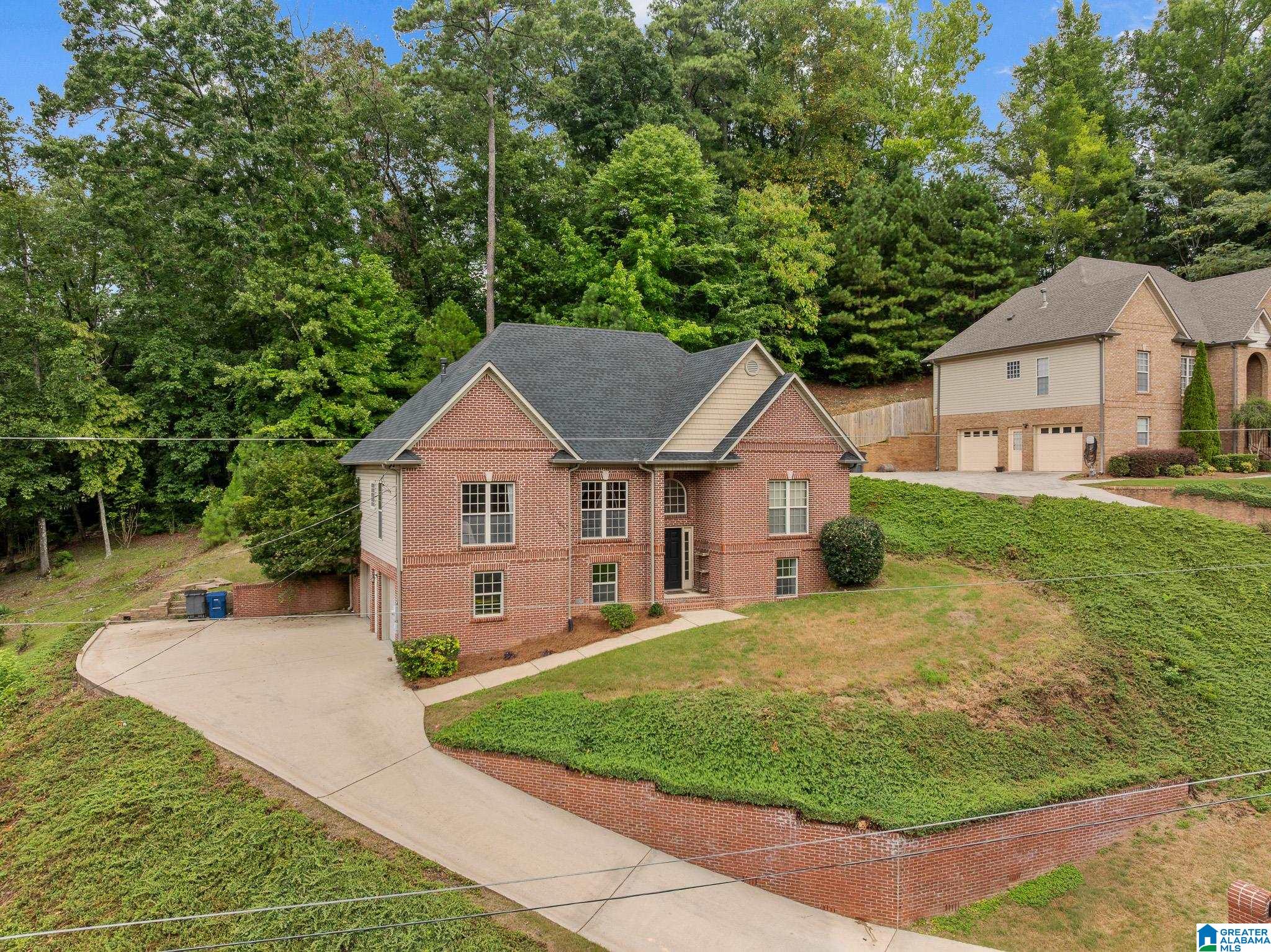 Photo 1 of Single family home for sale at 219 Sweetwater Ln, Trussville, AL 35173 | MLS# 21460391 | Listing updated on 2026-09-14