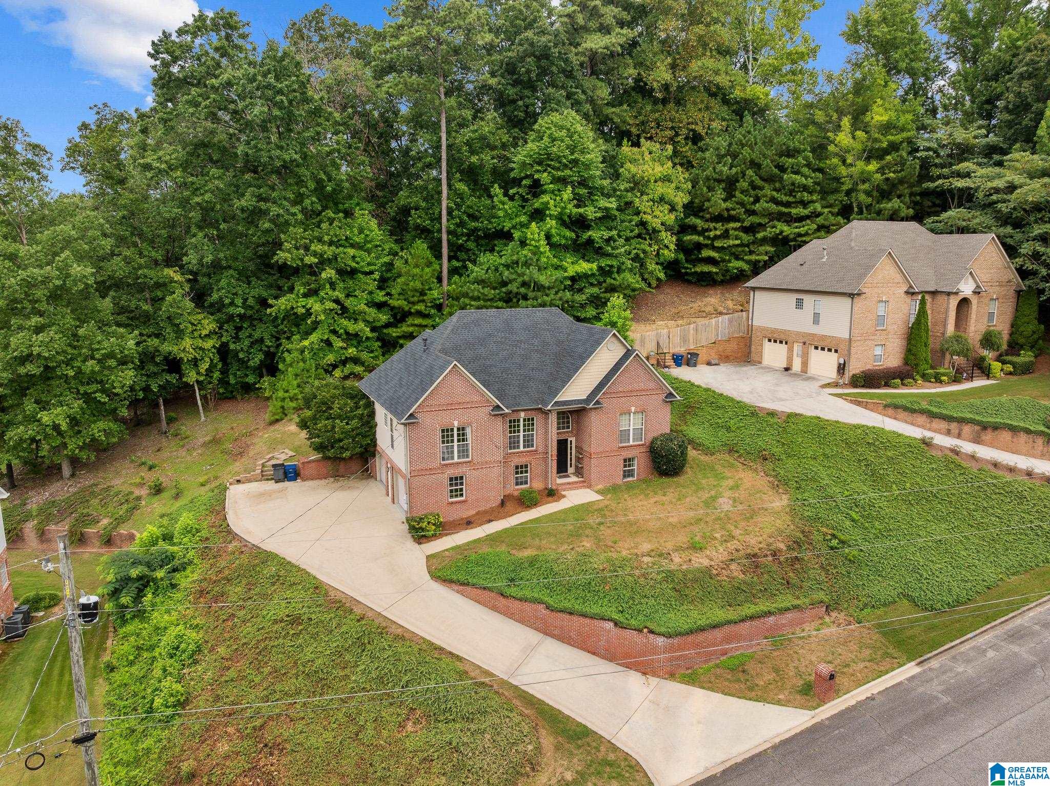 Photo 3 of Single family home for sale at 219 Sweetwater Ln, Trussville, AL 35173 | MLS# 21460391 | Listing updated on 2026-09-14