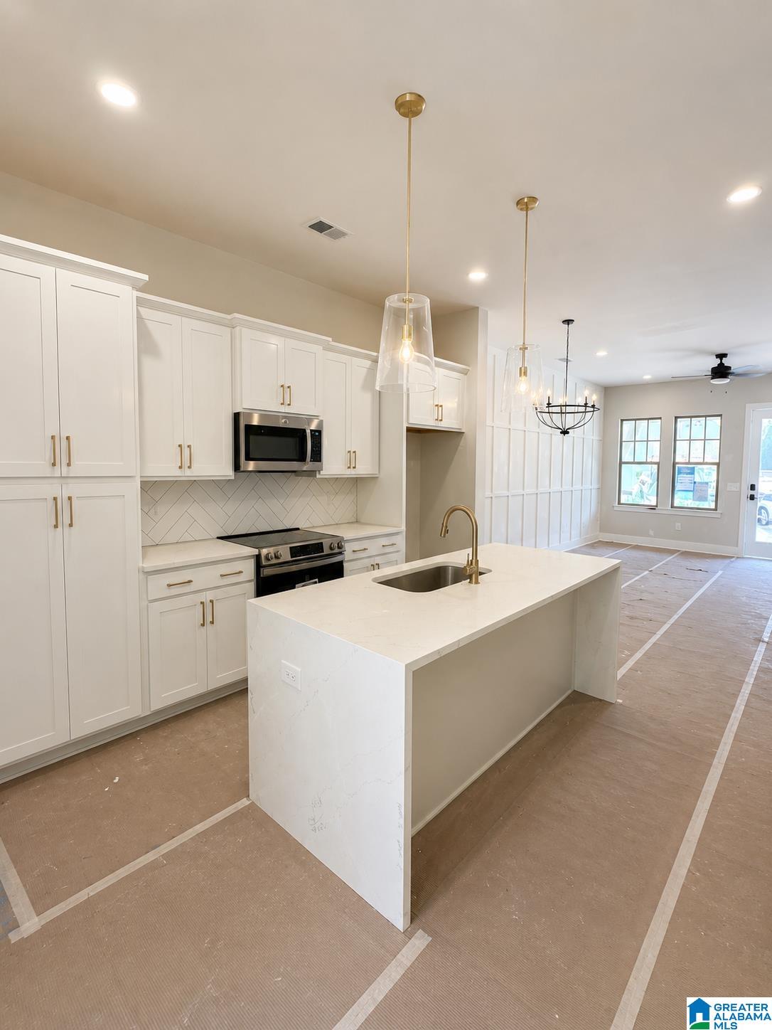 2nd image of 729 Riverwalk Dr, Hoover, AL 35244 | MLS# 21460392