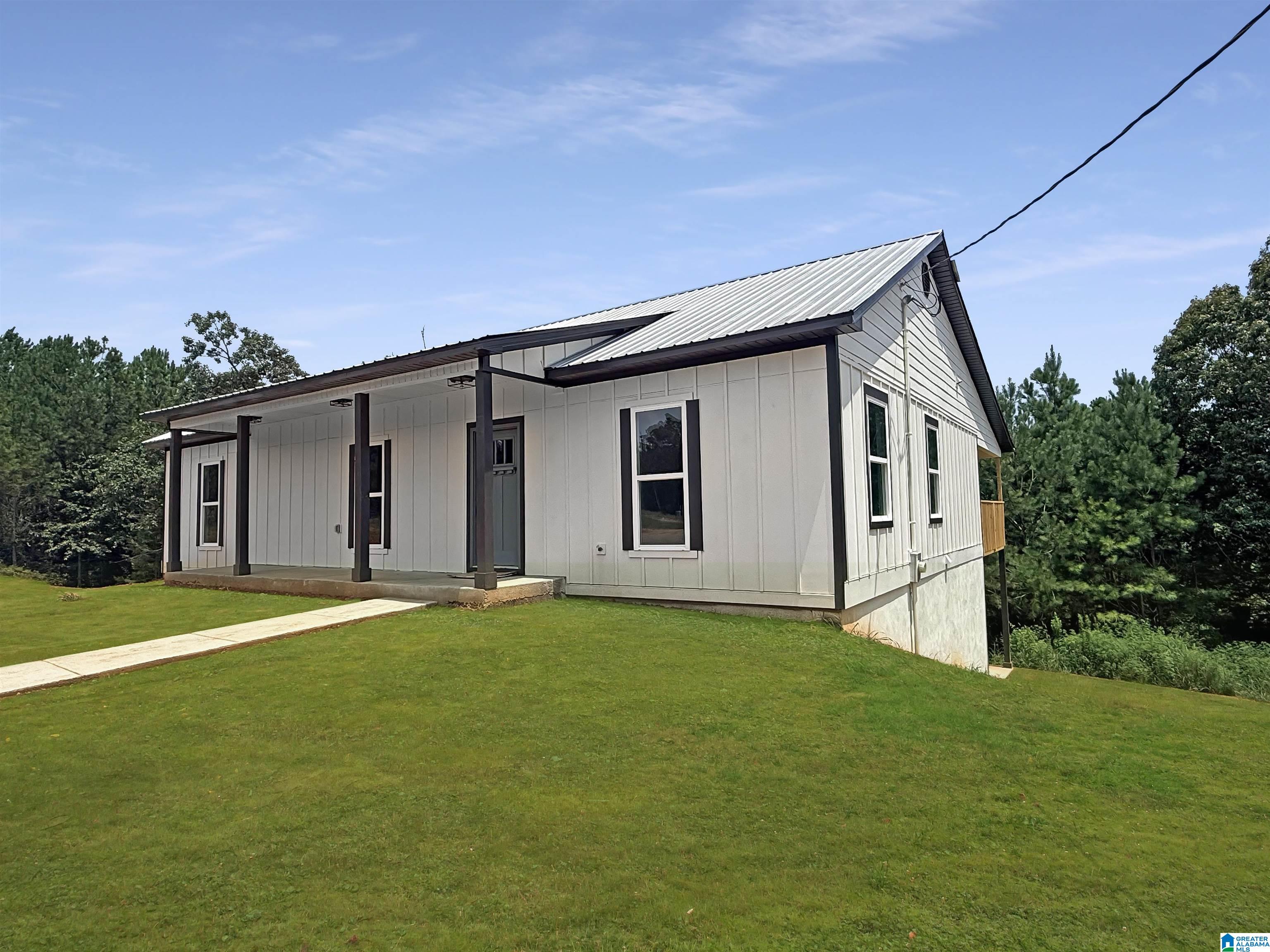 2nd image of 301 Stormy Lane, West Blocton, AL 35184 | MLS# 21460395