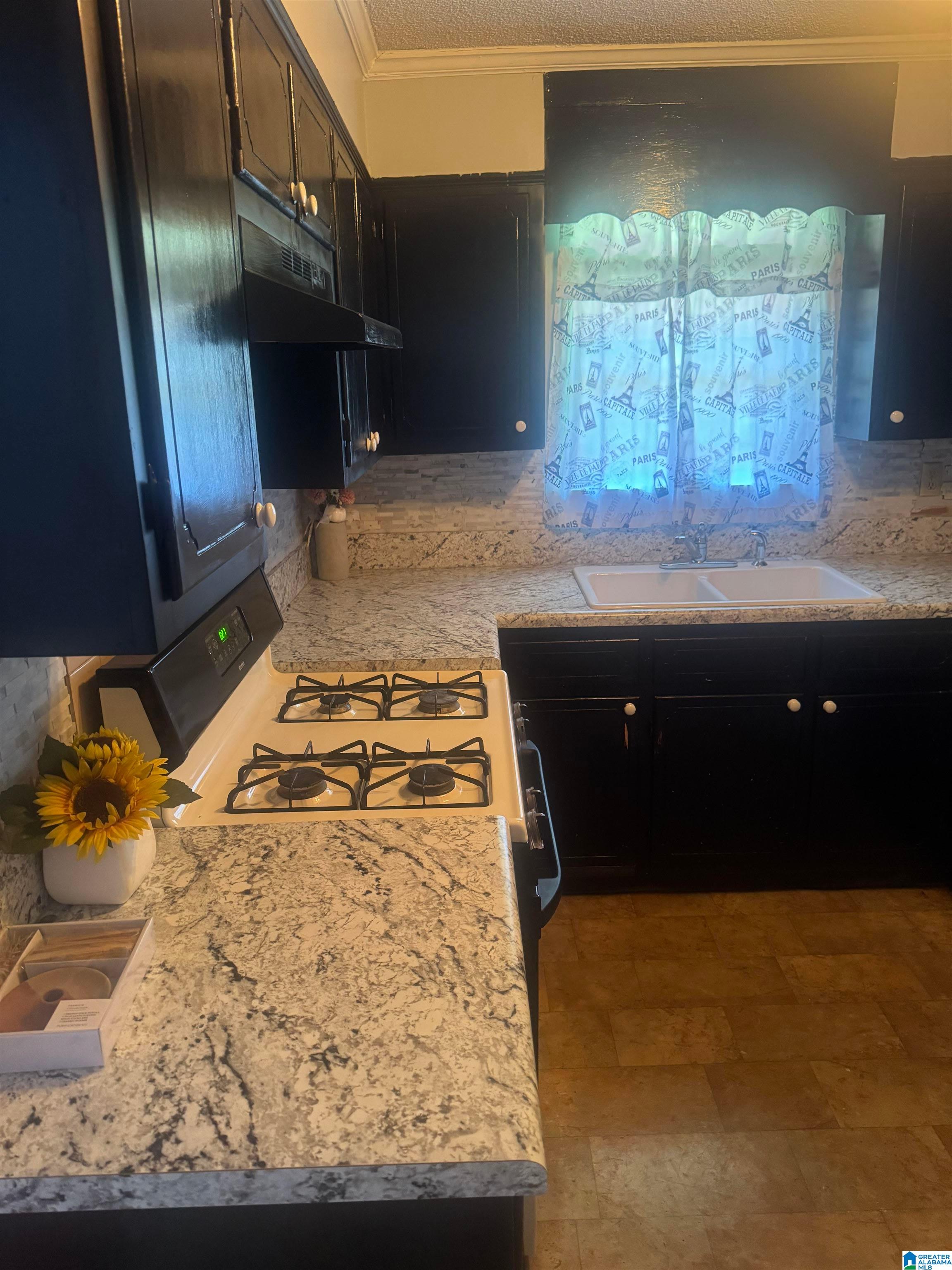 Photo 3 of Single family home for sale at 3824 Ellis Ave SW, Birmingham, AL 35221 | MLS# 21460417 | Listing updated on 2026-07-29