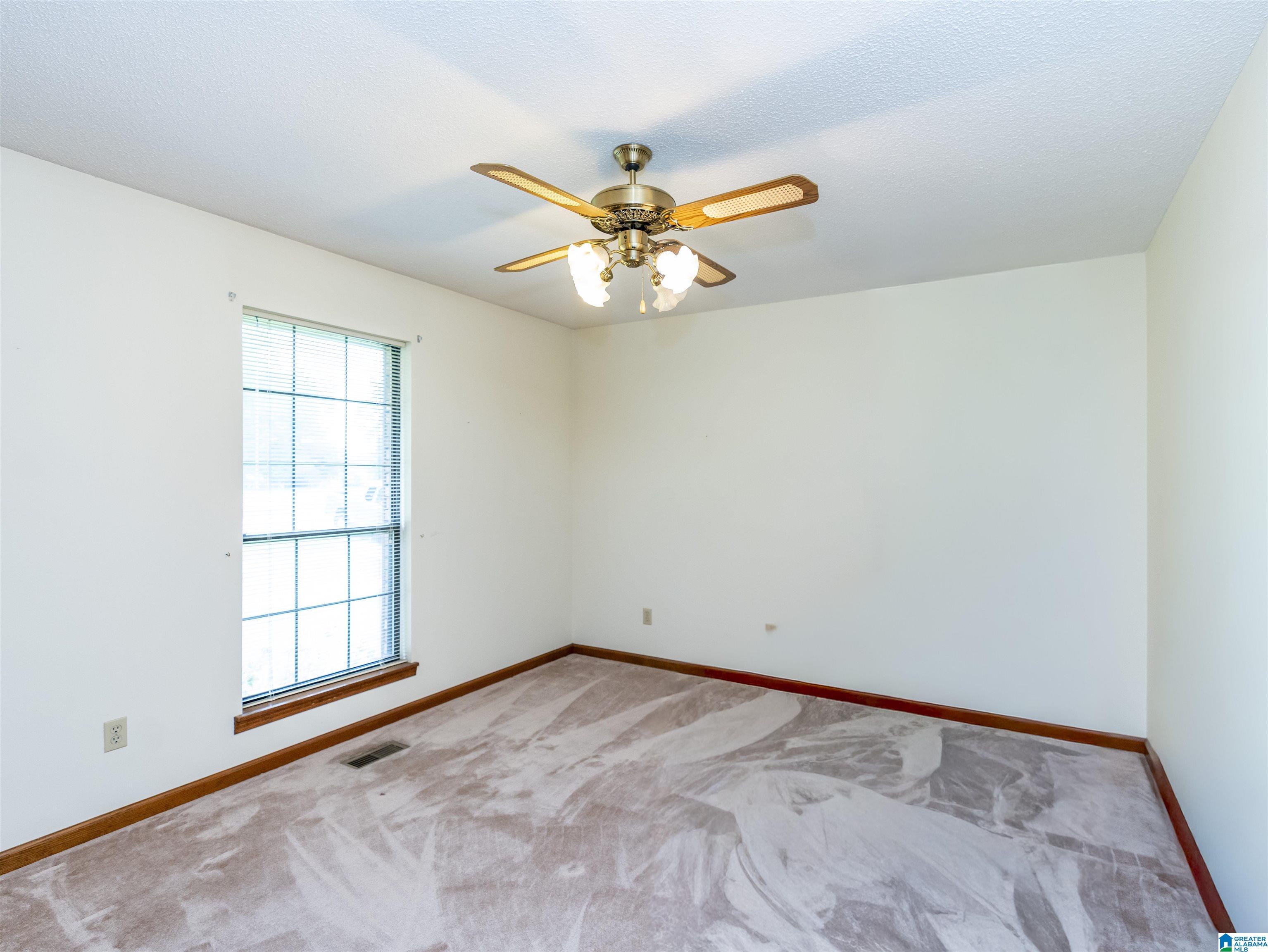 Photo 4 of Single family home for sale at 226 Highland Dr, Bessemer, AL 35023 | MLS# 21460435 | Listing updated on 2026-08-17