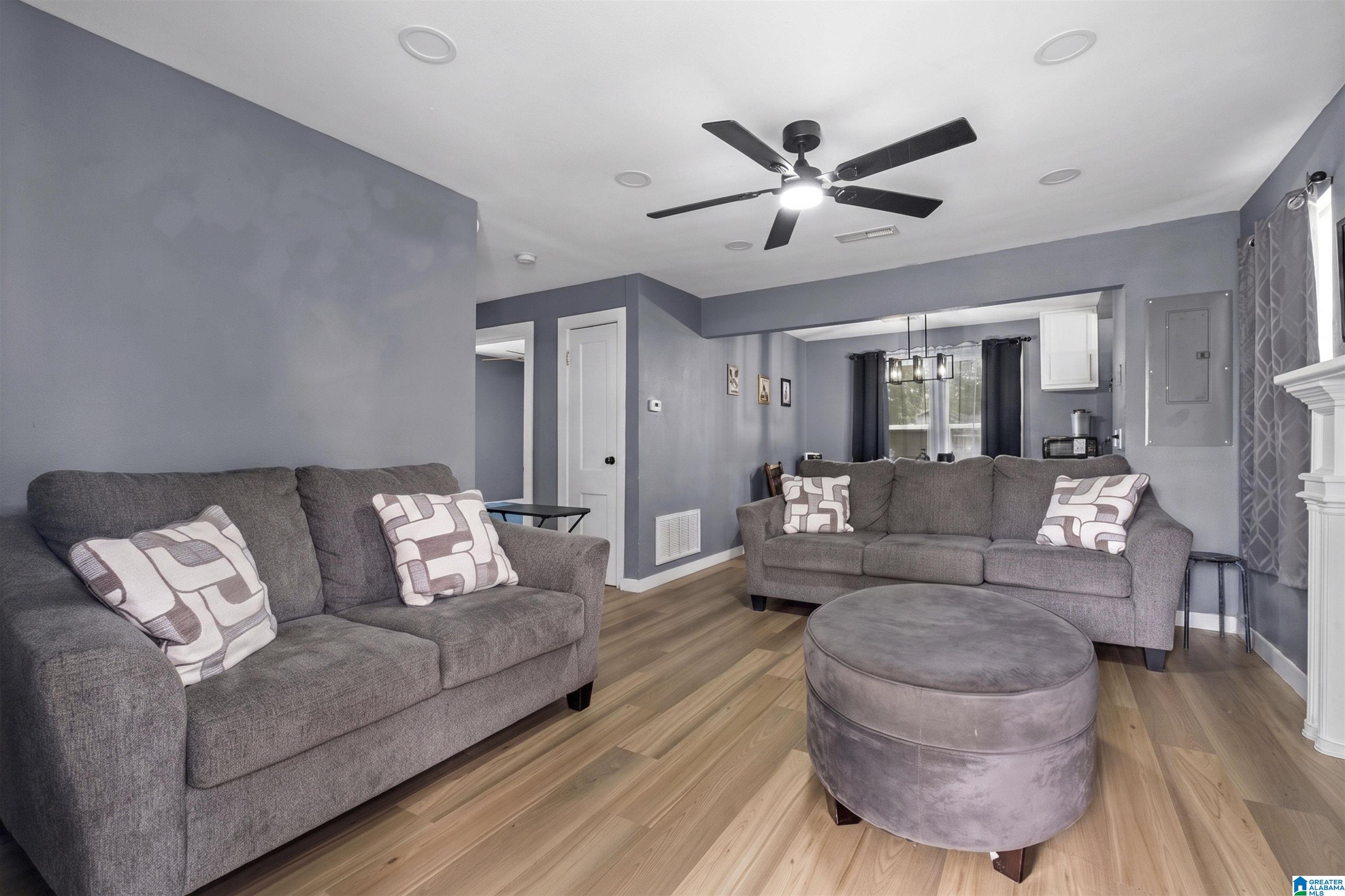4th image of 913 Virginia Avenue, Gadsden, AL 35903 | MLS# 21460436