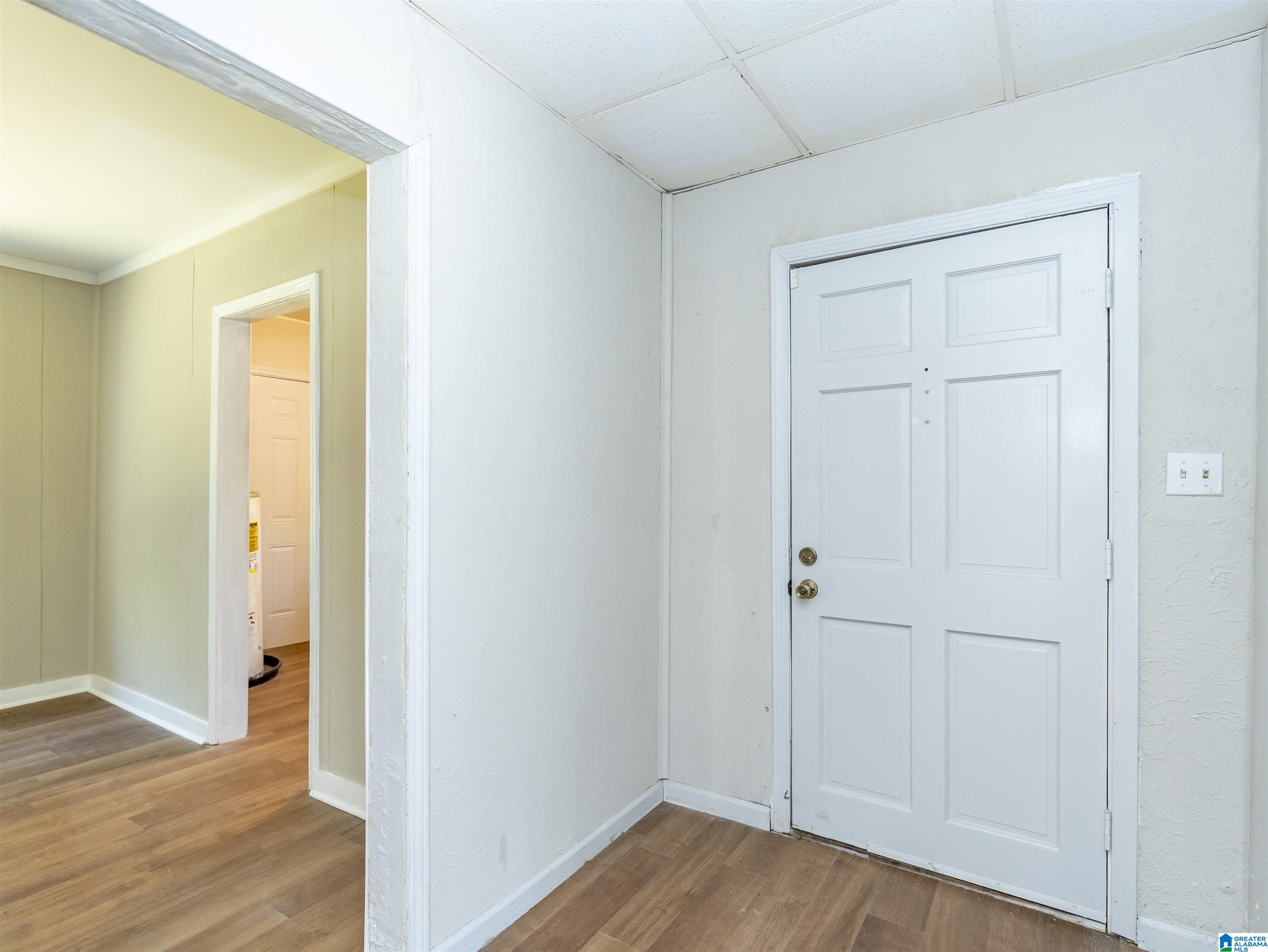 Photo 2 of Sale Pending at 1860 Woodland Ave Sw, Birmingham, AL 35211 | MLS# 21460448 | Listing updated on 2026-09-05