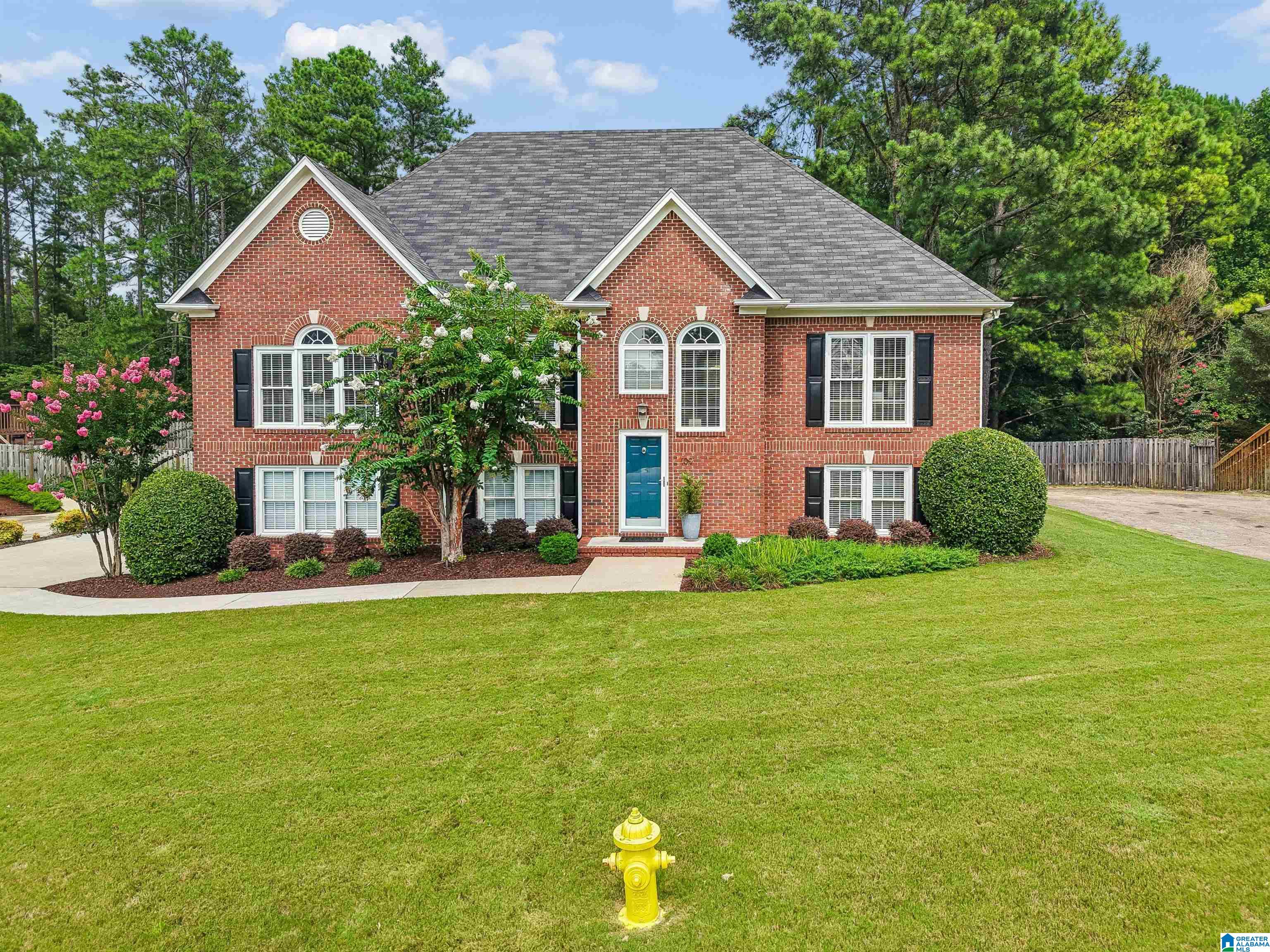 3rd image of 109 Broadmoor Lane, Alabaster, AL 35007 | MLS# 21460454