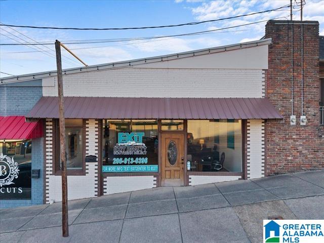 105 3RD STREET N