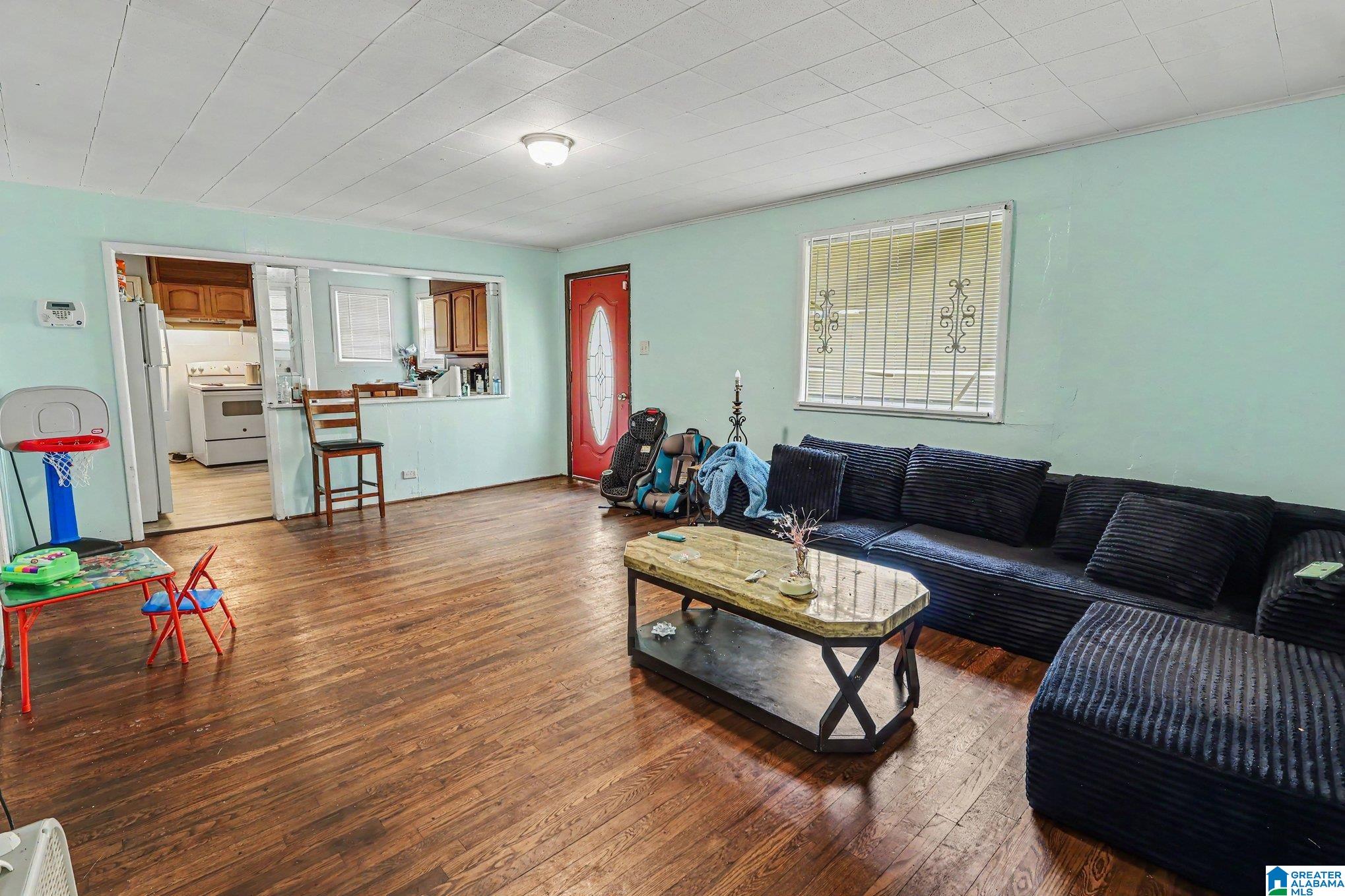 Photo 3 of Single family home for sale at 1120 Oak St, Birmingham, AL 35228 | MLS# 21460479 | Listing updated on 2026-07-31