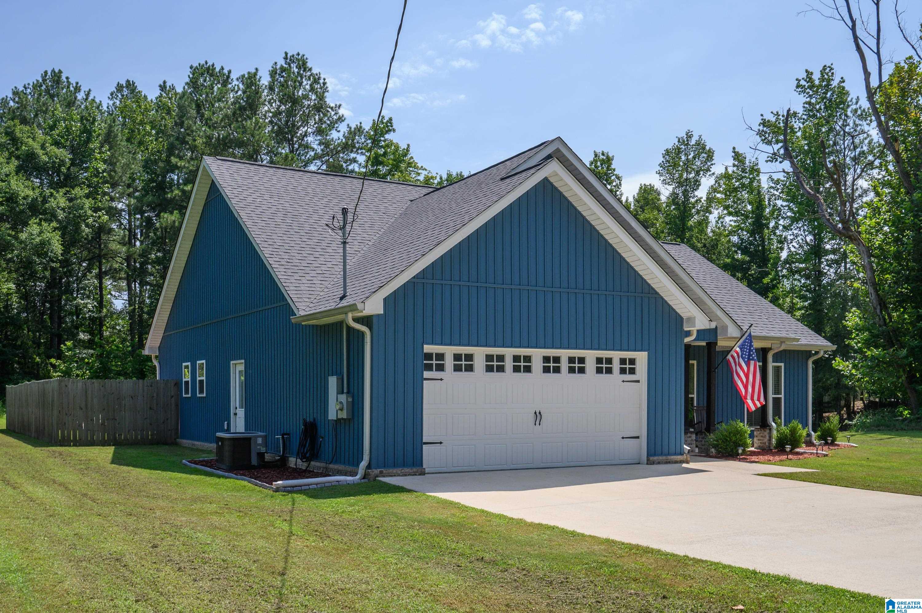 Photo 3 of Sale Pending at 1703 Sellers Rd, Dora, AL 35062 | MLS# 21460486 | Listing updated on 2026-08-26