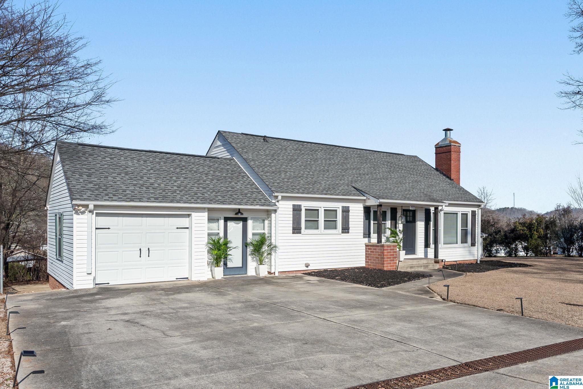 1st image of 110 Adams Avenue W, Oneonta, AL 35121 | MLS# 21460499