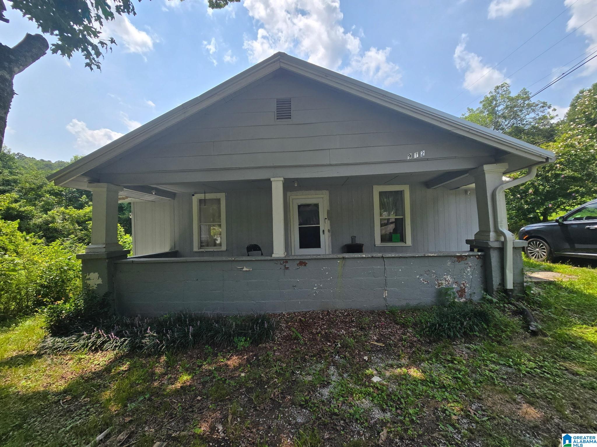 1st image of 912 Beale Street Nw, Attalla, AL 35954 | MLS# 21460522