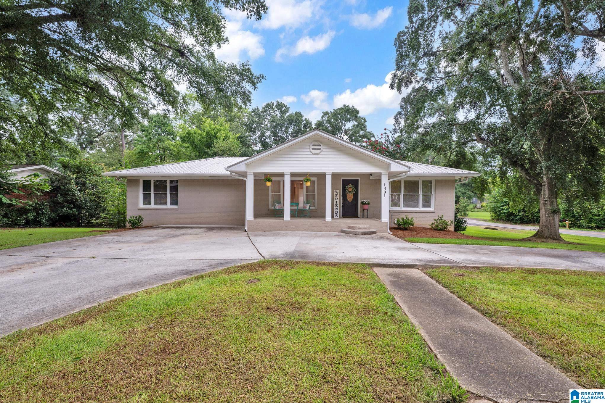 2nd image of 1301 Colonial Avenue, Gardendale, AL 35071 | MLS# 21460537