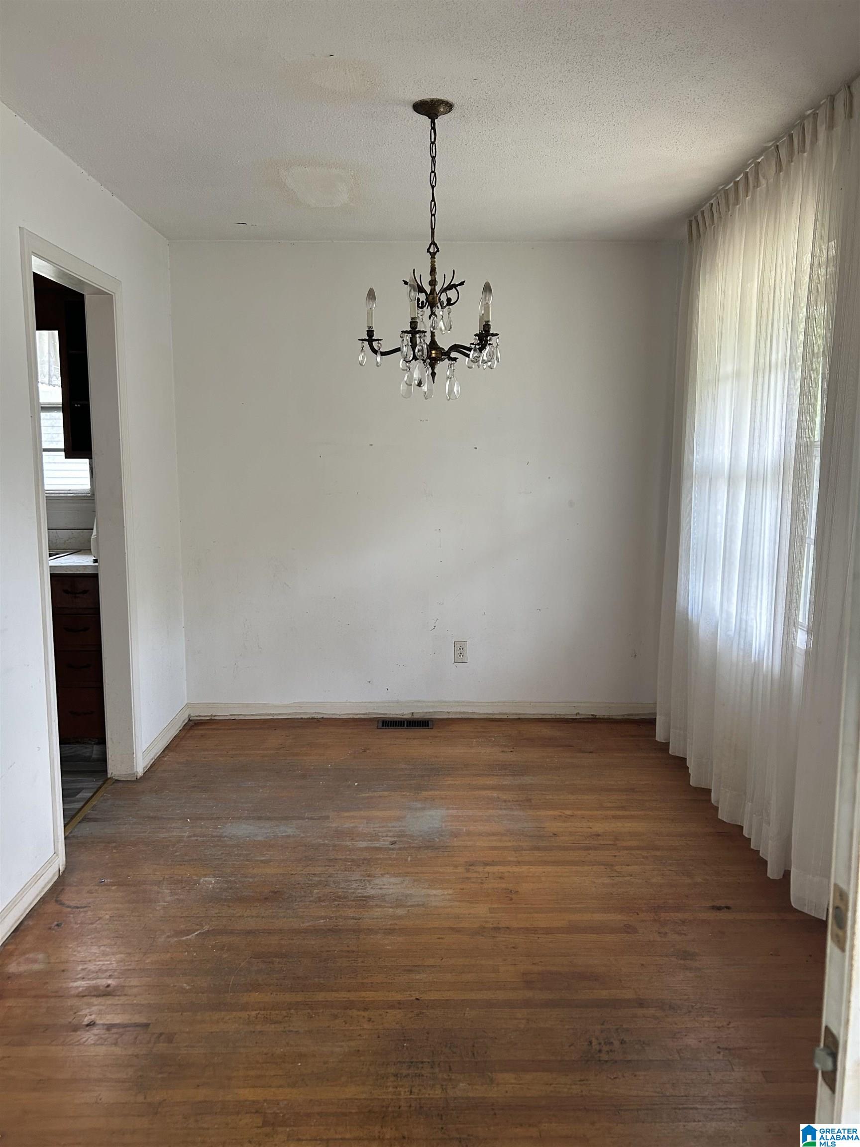 Photo 3 of Single family home for sale at 5316 Ter J, Birmingham, AL 35208 | MLS# 21460587 | Listing updated on 2026-07-30