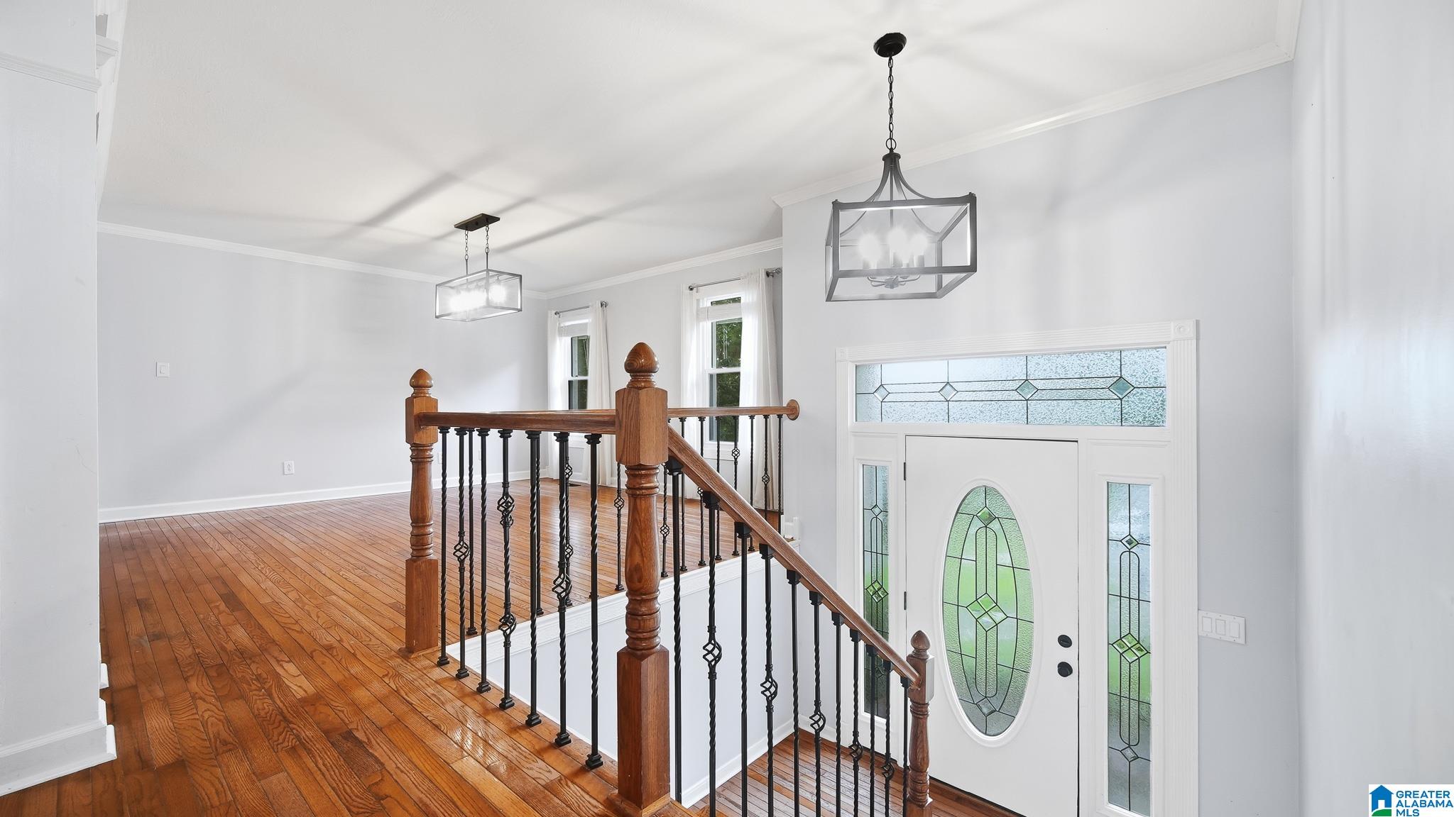 4th image of 1700 Woodview Circle, Pelham, AL 35124 | MLS# 21460605