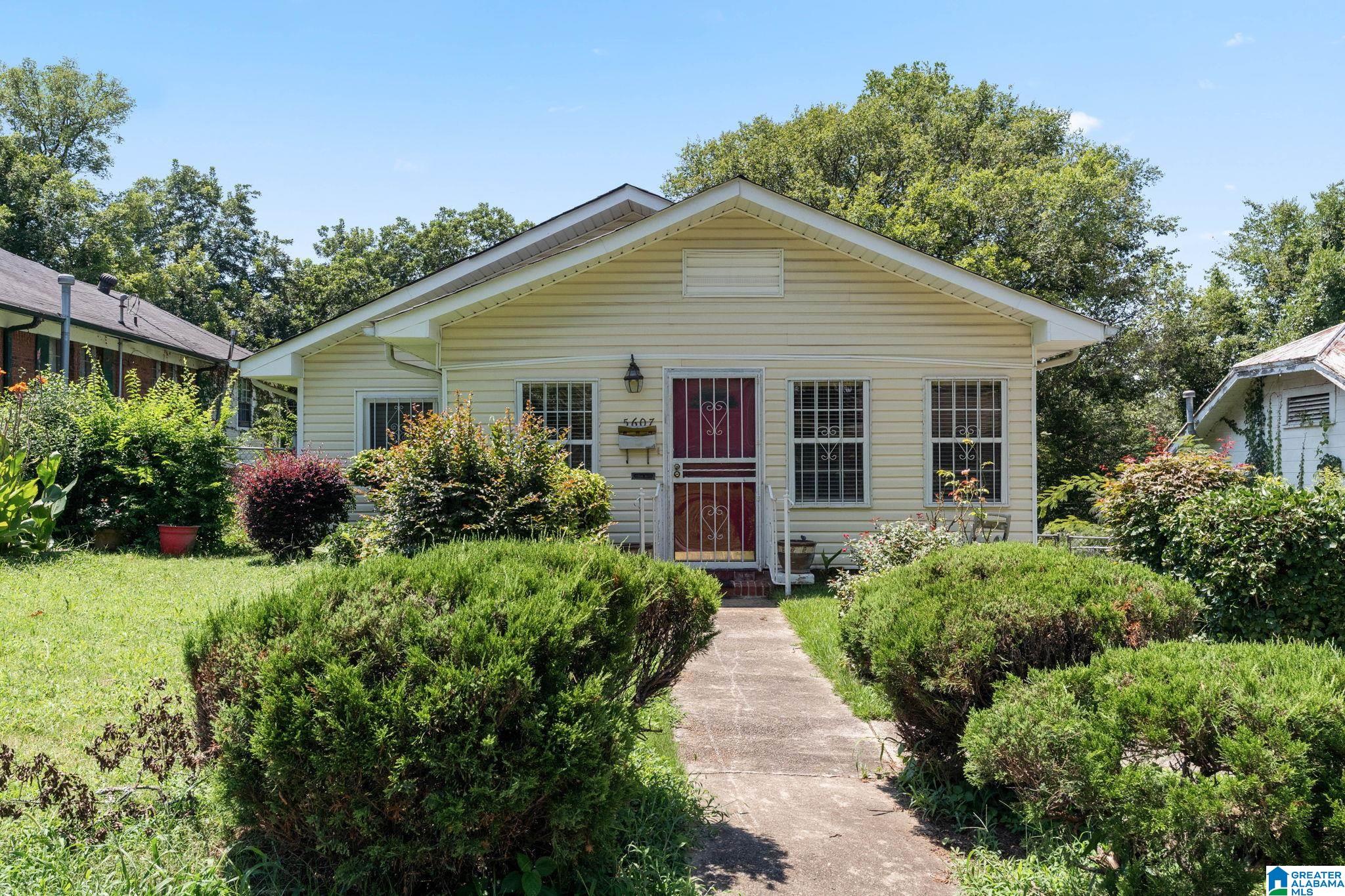 Photo 3 of Single family home for sale at 5607 Avenue E, Fairfield, AL 35064 | MLS# 21460644 | Listing updated on 2026-07-31