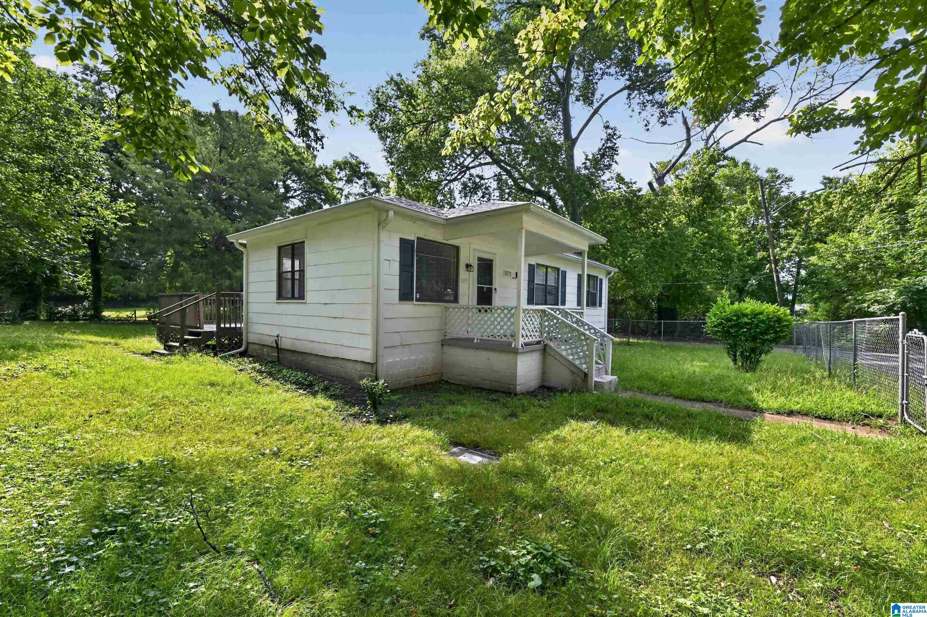 Photo 3 of Single family home for sale at 1572 White St, Dolomite, AL 35061 | MLS# 21460656 | Listing updated on 2026-09-10