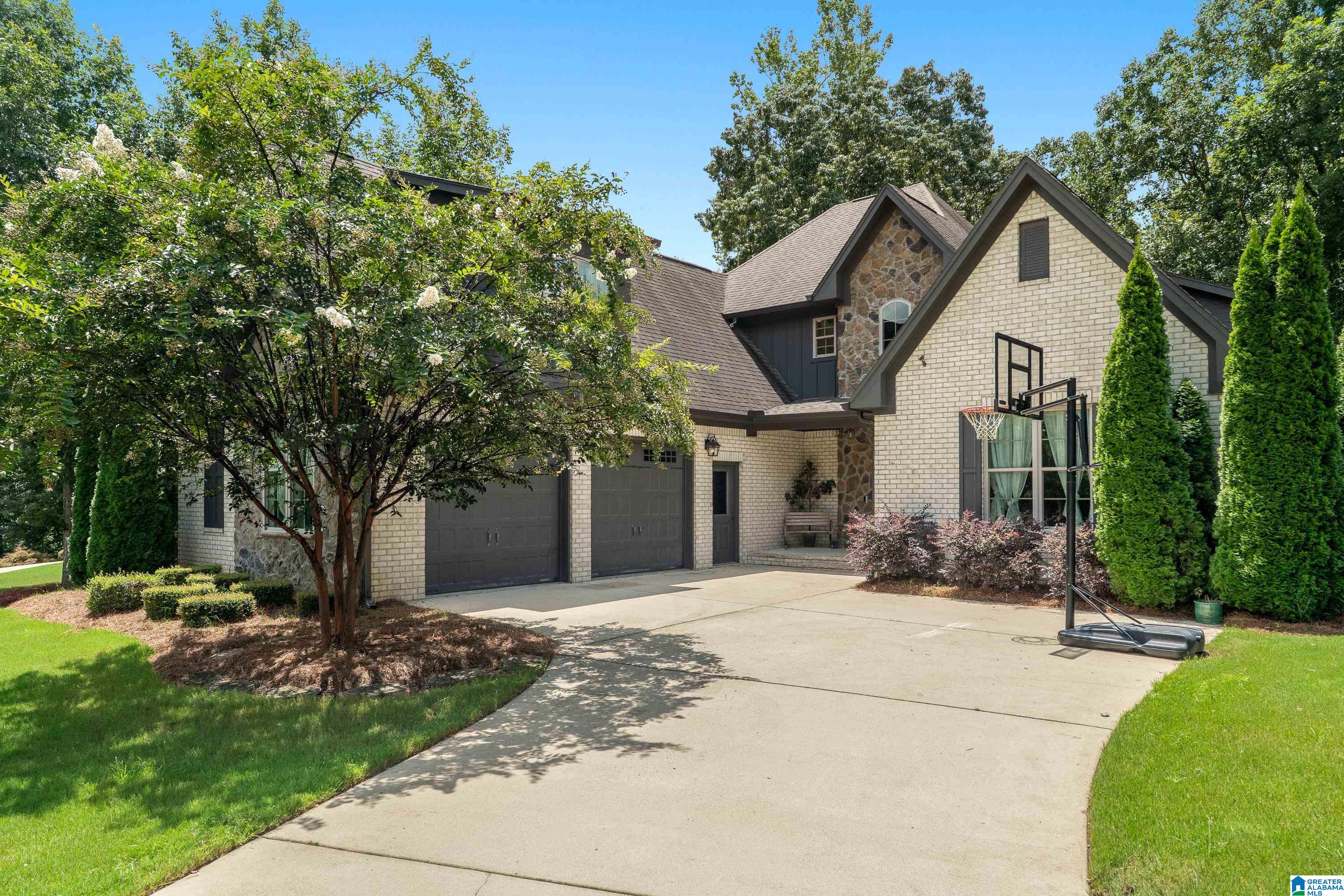 Photo 1 of Single family home for sale at 108 Kilberry Cir, Pelham, AL 35124 | MLS# 21460675 | Listing updated on 2026-09-22