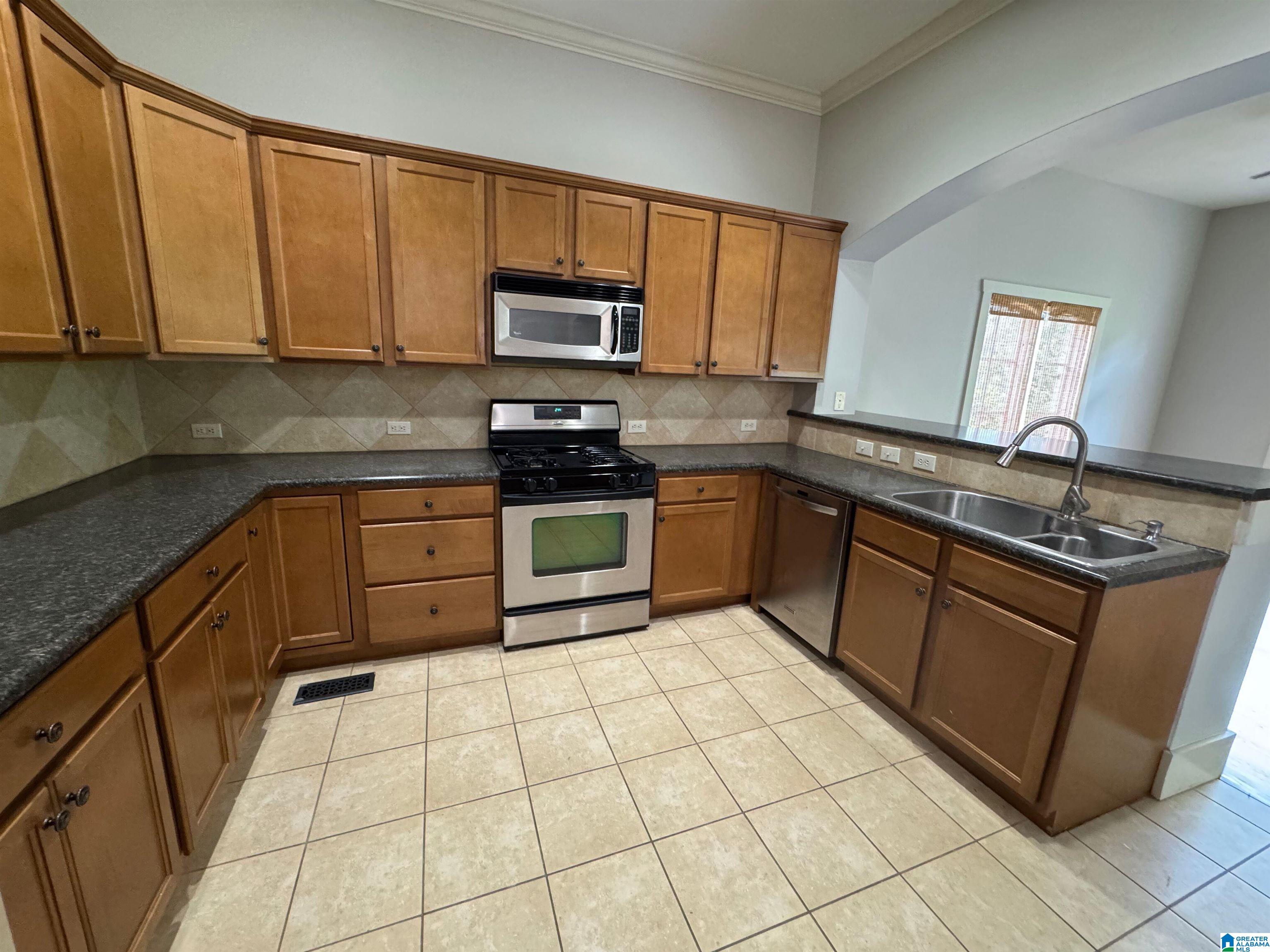 Photo 3 of Townhouse for sale at 2088 Eagle Ridge Dr, Birmingham, AL 35242 | MLS# 21460676 | Listing updated on 2026-08-31